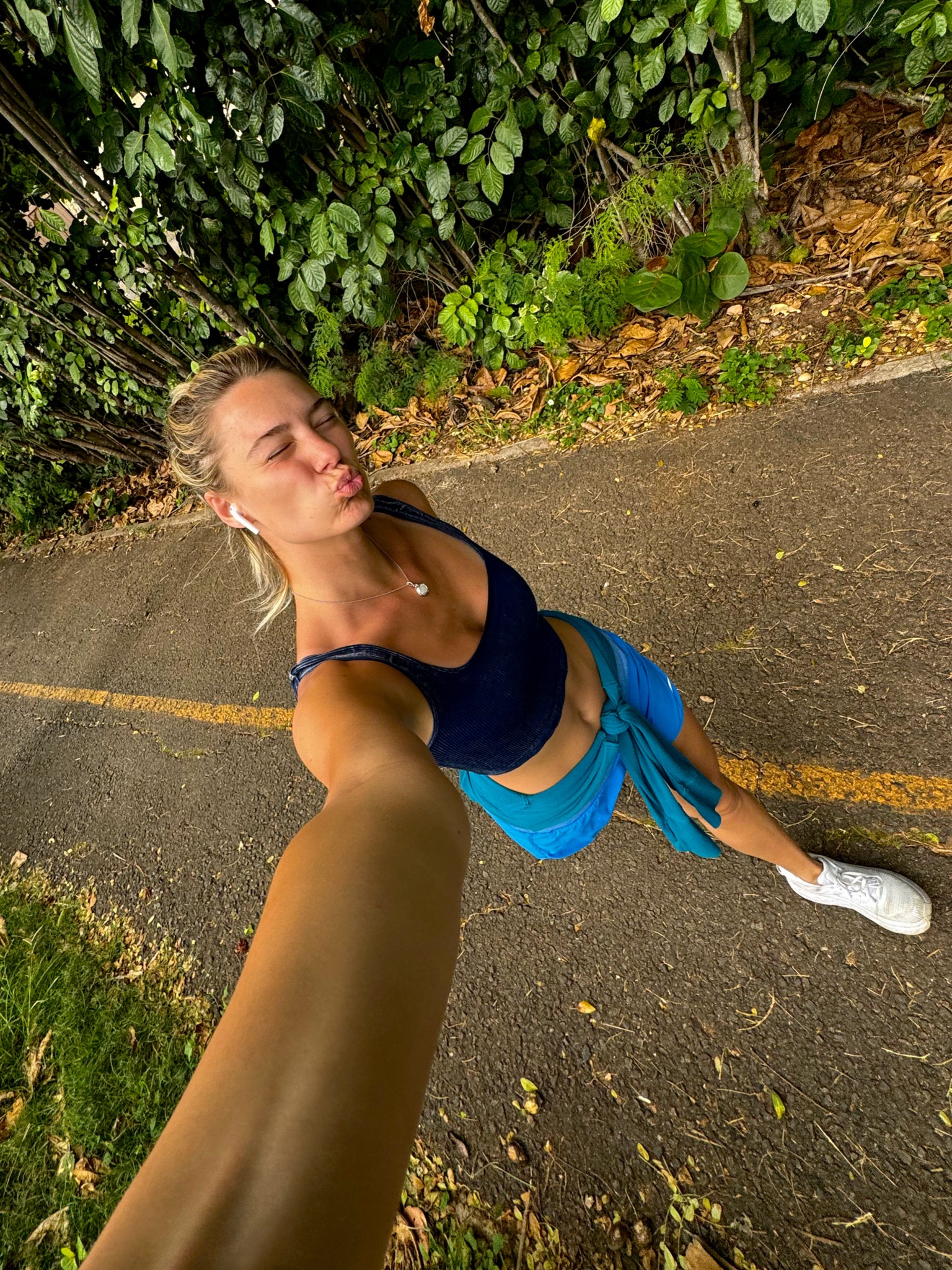 Hot girl walks fit 💃🏼

#LTKfitness #LTKworkwear