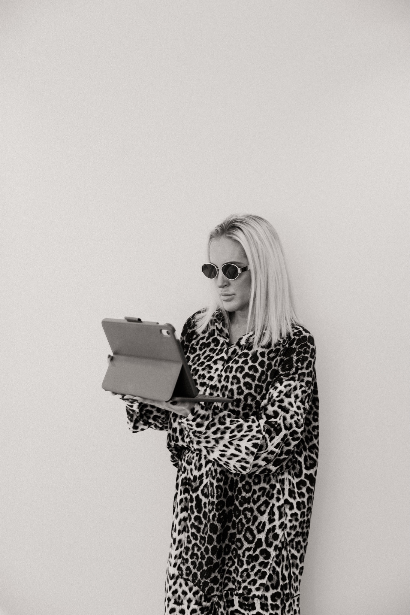 New profile pic 🐆 this set is so comfy!! This set is from extro&vert but linking some of my other cheetah faves! 

#LTKWorkwear #LTKFindsUnder100 #LTKBump