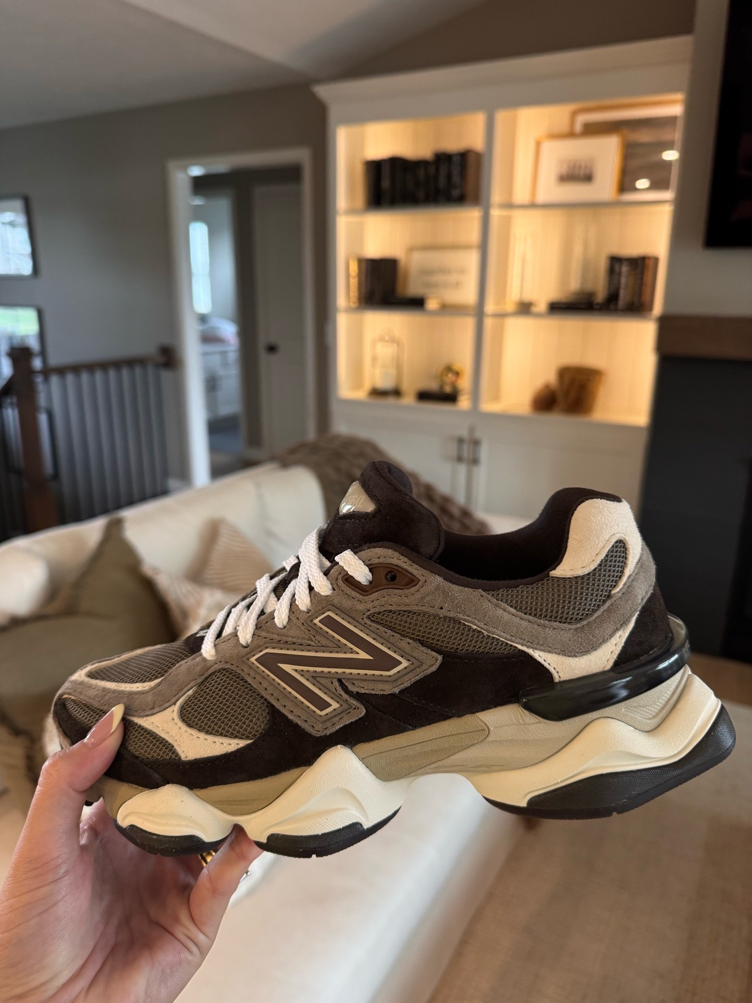 New Balance 9060 in thunder brown perfect for fall!!