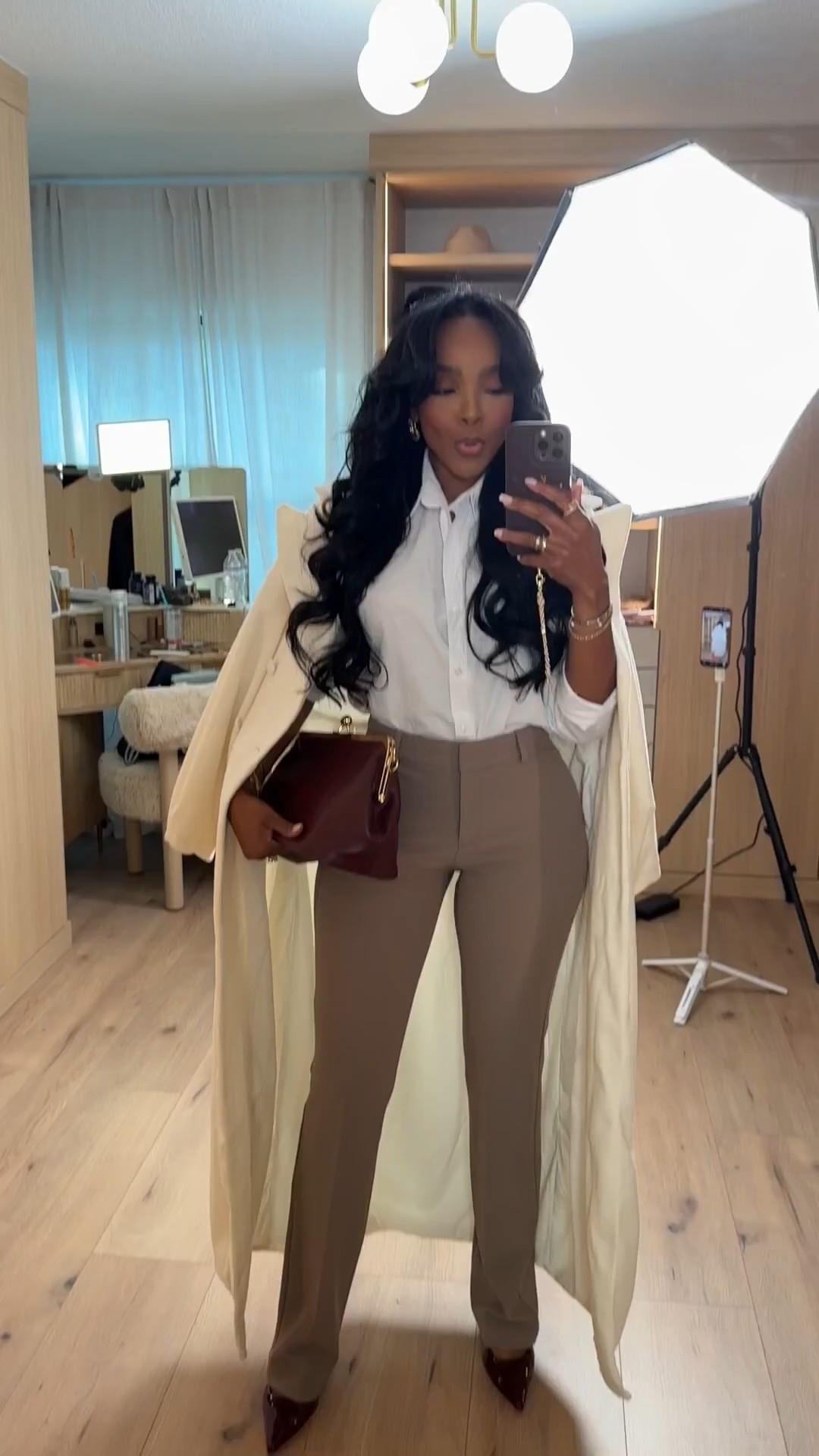 ✨ Polished Neutrals, Elevated

This look is the definition of effortless refinement. Clean lines, soft layers, and timeless neutral tones create an outfit that always feels put together without trying too hard. Every piece works overtime in your closet, making this a smart long-term investment where the cost per wear keeps dropping season after season.

Perfect for:
• Workdays or meetings
• Lunch dates or errands
• Travel days or casual events

📏 Sizing:
Button-down: Small
Bottoms: 27 Long
Outer layer: Small
Shoes: True to size
Bag: One size

Measurements:
5’4” · 138 lbs · 34D · 27” waist · 40” hips

Save this post for later.

Neutral work outfit inspiration, elevated everyday style, capsule wardrobe essentials, polished casual outfits, versatile fall outfit ideas, timeless neutral looks.

Follow me on Instagram and YouTube @kirasfashionfinds

#LTKootd #LTKPetite