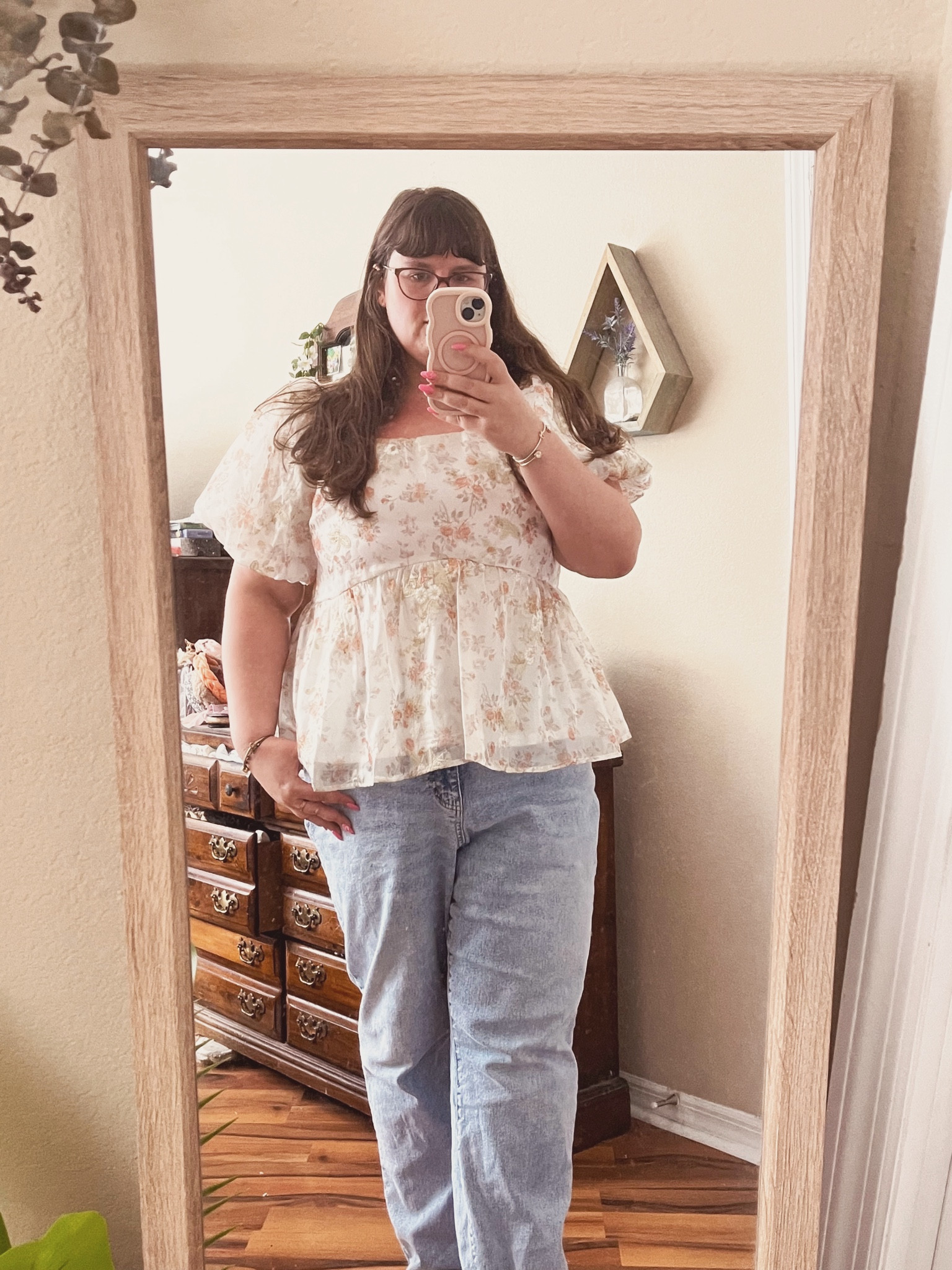Love my OOTD! I listed similar styles as I could not find these items still listed.

Ltkfindsunder100 / ltkfindsunder50 / LTKsalealert / Arula / plus size / midsize / outfit of the day / plus size outfit / plus size jeans / Levi’s / Levi’s jeans / plus size floral blouse / plus size blouse / blouse / floral blouse / sale / sale alert / target / target finds / target style 

#LTKStyleTip #LTKMidsize #LTKPlusSize