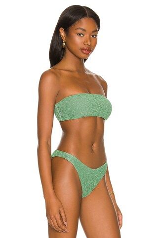 BEACH RIOT Kelsey Bikini Top in Emerald from Revolve.com | Revolve Clothing (Global)