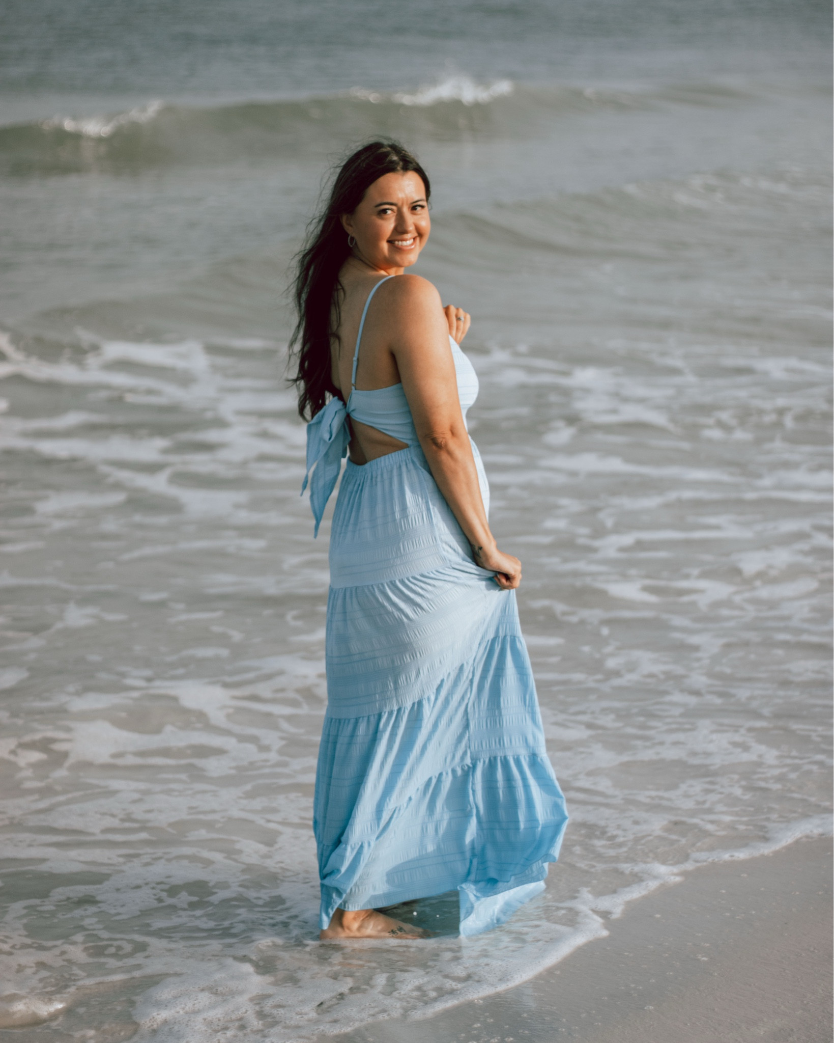 Perfect beach picture dress! 



#LTKMidsize #LTKFindsUnder50 #LTKSummerEdit