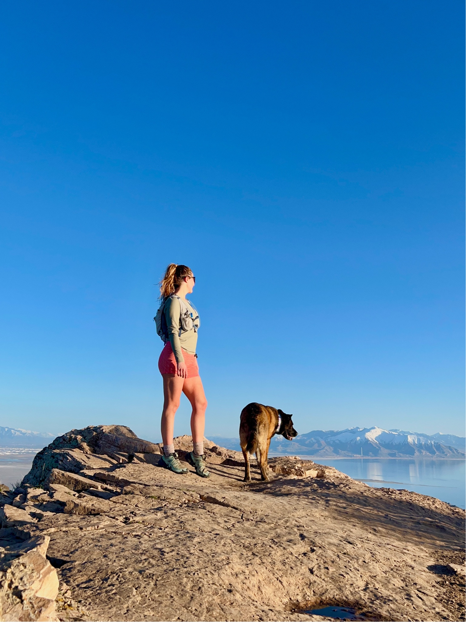 My trail run essentials: this Nathan Sport hydration pack + water bladder, my Salomon Speedcross shoes, and my dog (he won’t be linked!) 

#LTKActive #LTKfitness