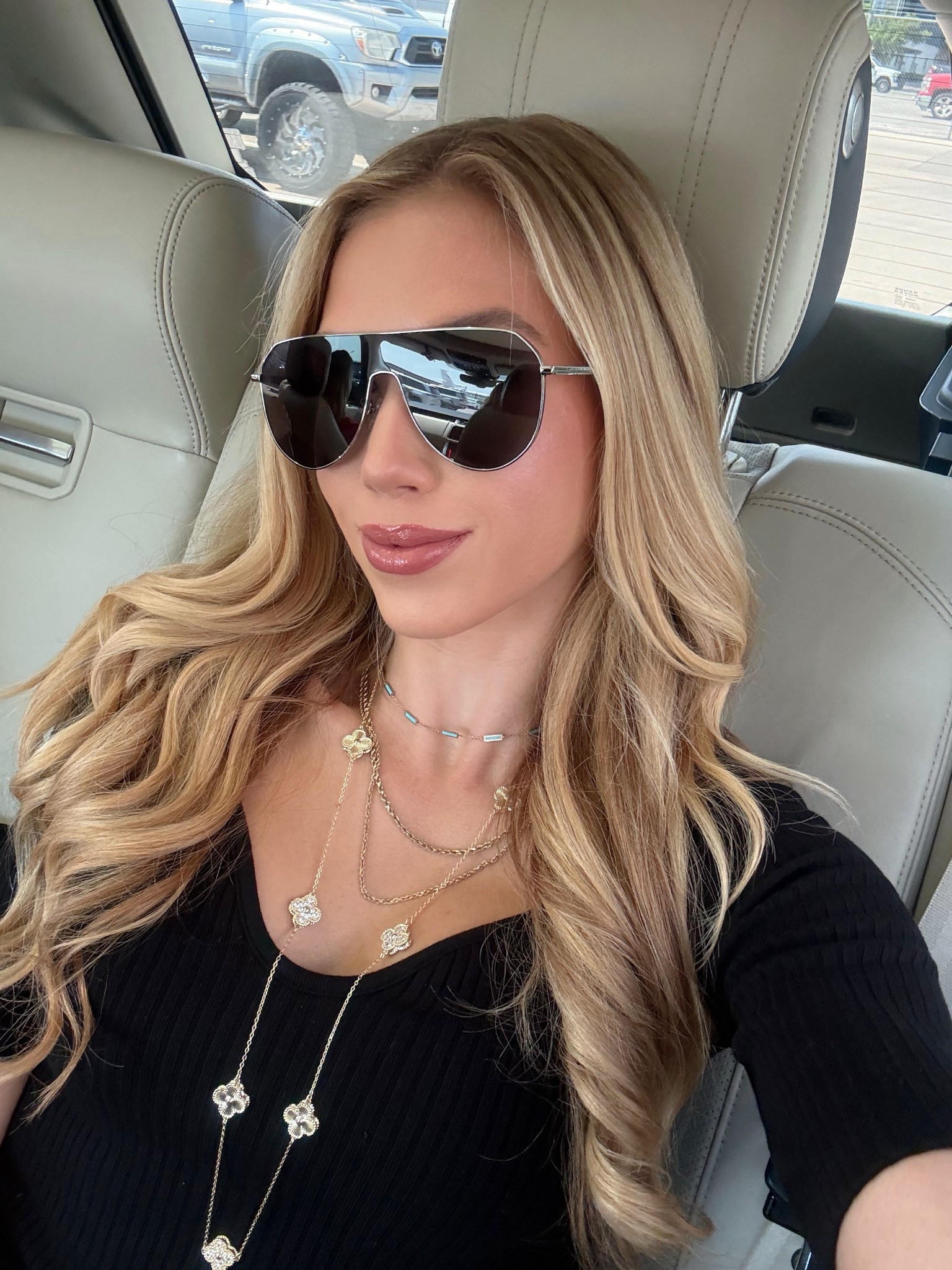 😎🖤


#LTKTravel #LTKStyleTip