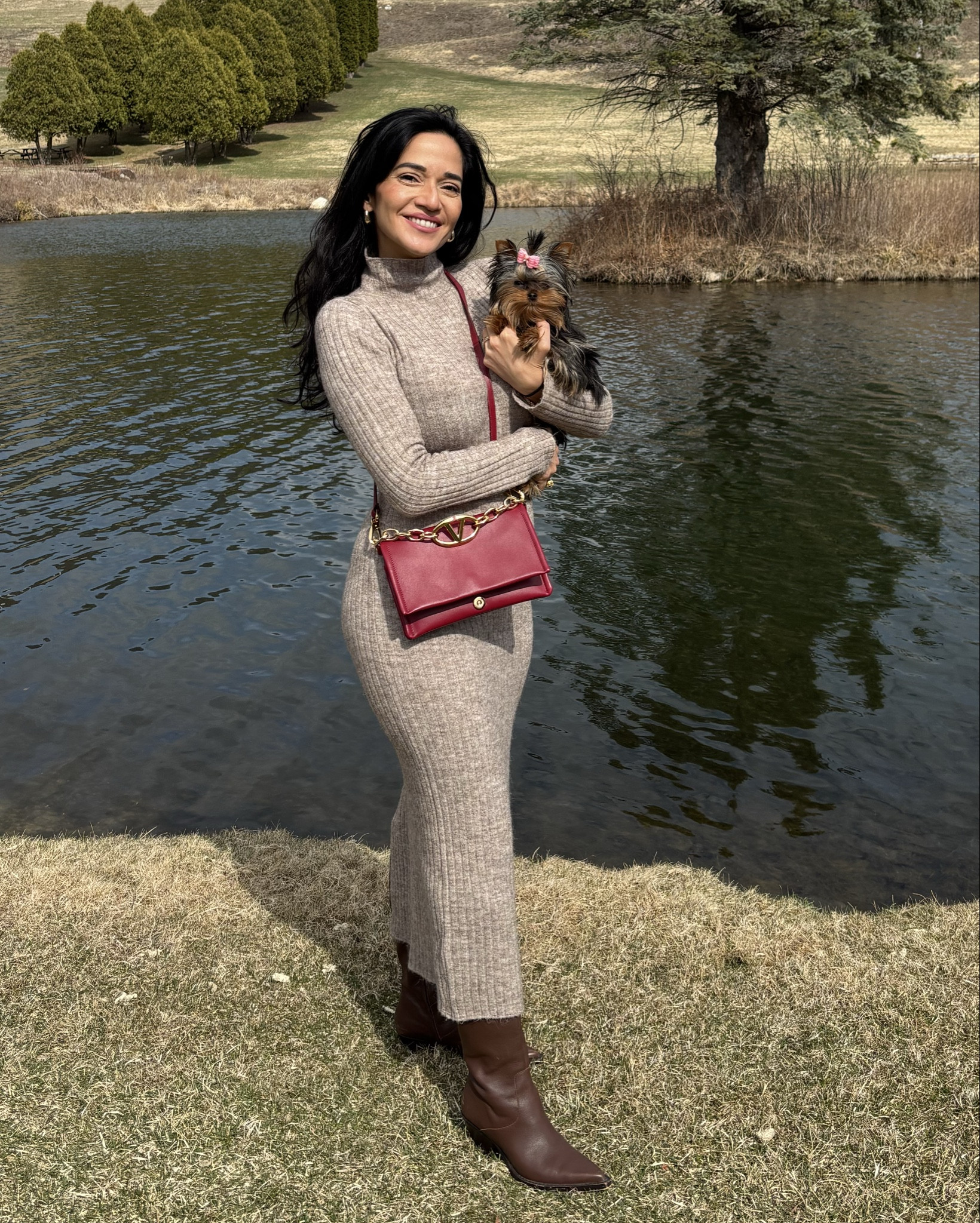 Sweater dress perfect for winery trip!



#LTKStyleTip #LTKItBag