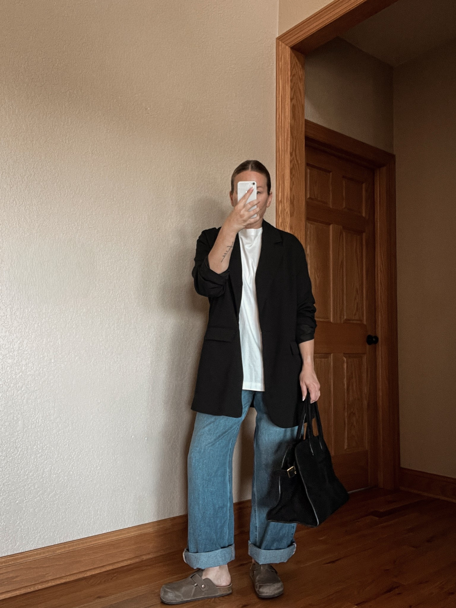 basics reworked / blazer, oversized tee, baggy jeans, suede bag and clogs  

#LTKStyleTip #LTKOver40 #LTKWorkwear