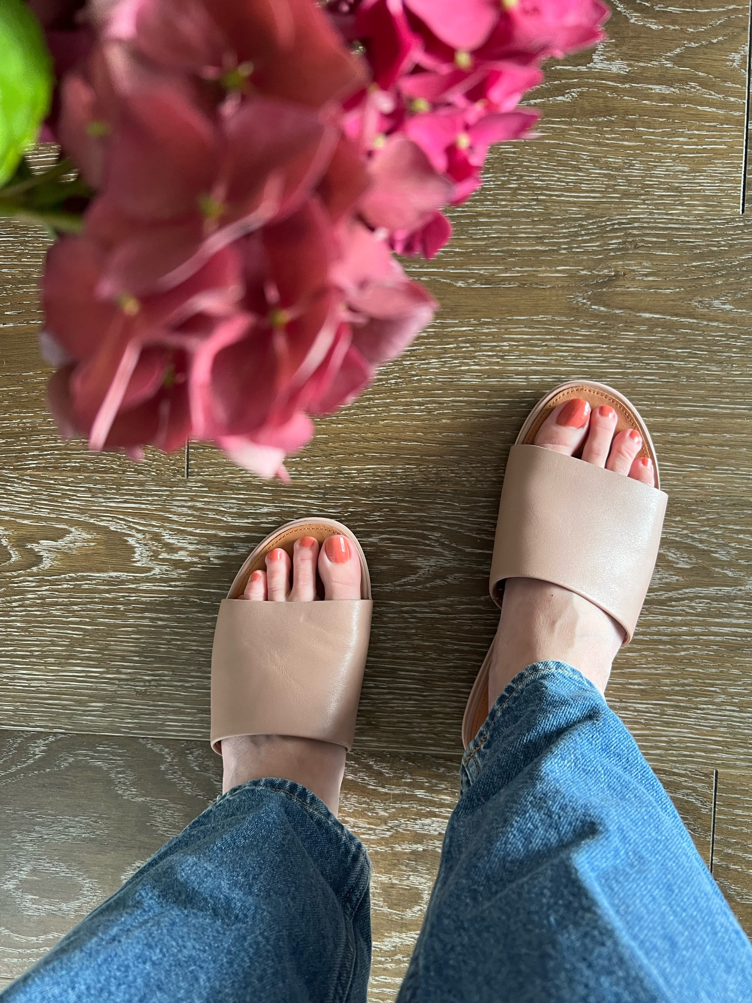 Slides, sliders 

#LTKunder50 #LTKeurope #LTKshoecrush