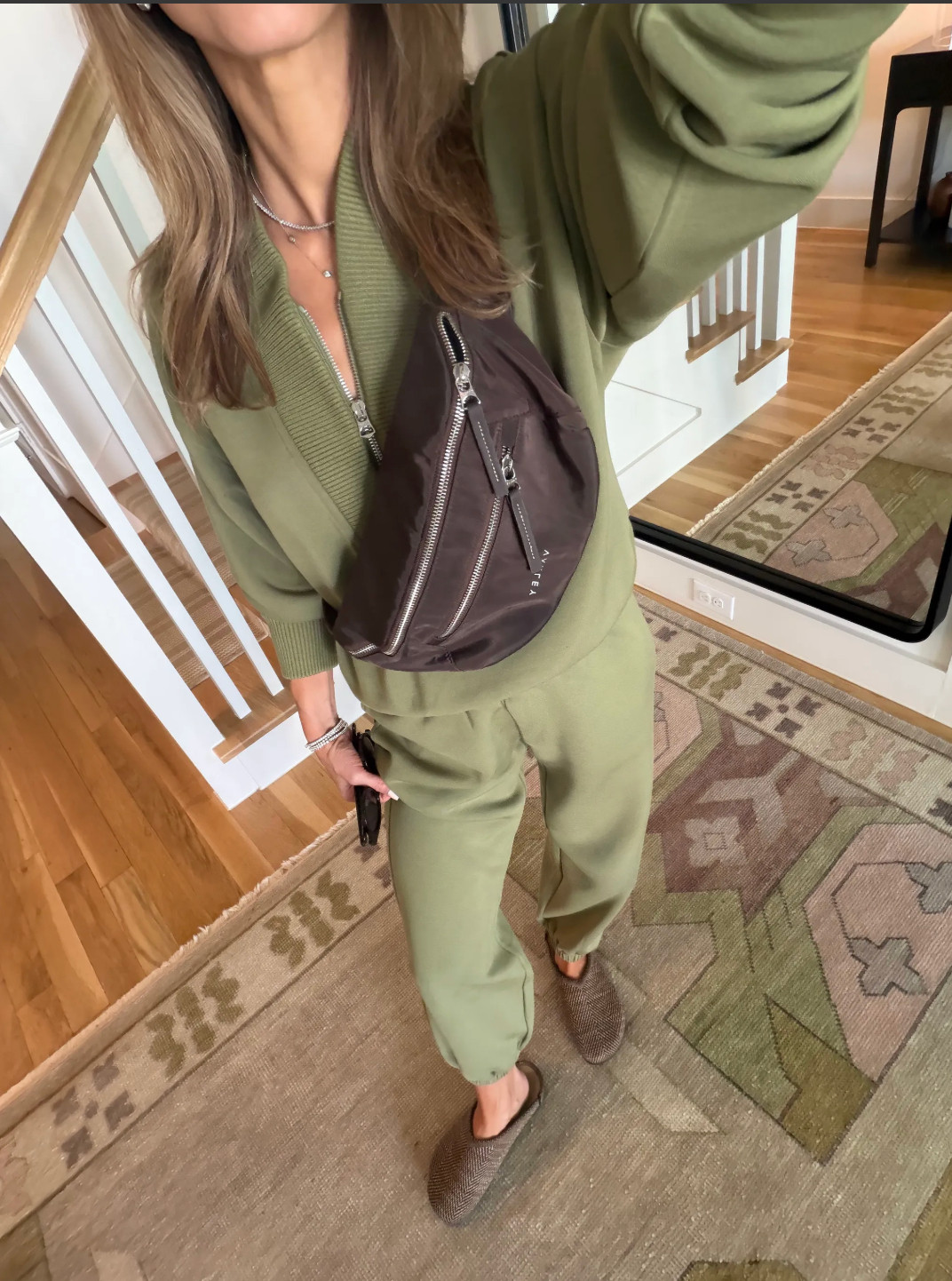 Varley moss green set (wearing 25" pant) and wearing XS.  A perfect travel set 

 