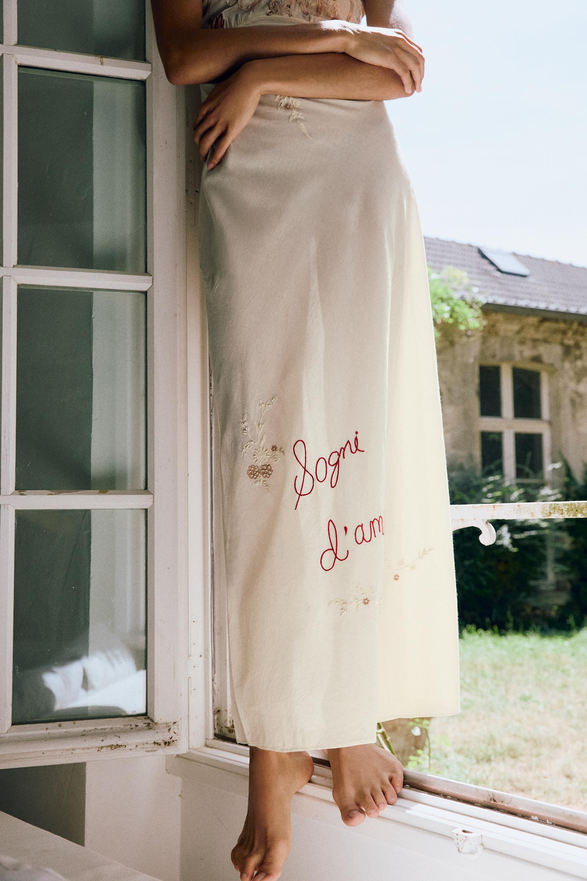 EMBROIDERED FLORAL AND TEXT DRESS WITH BEADS | Zara UK