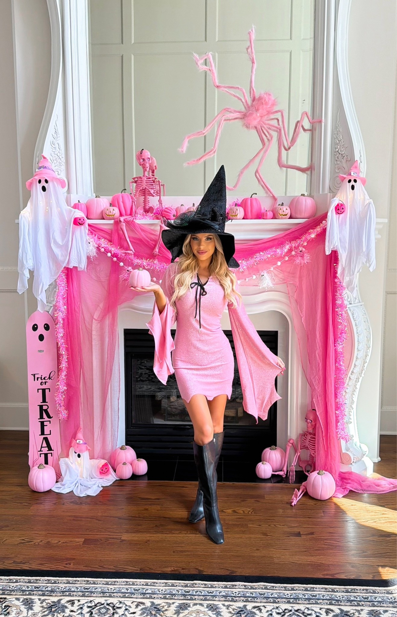 Halloween decor 
Cute Halloween decorations. 
Pink Halloween