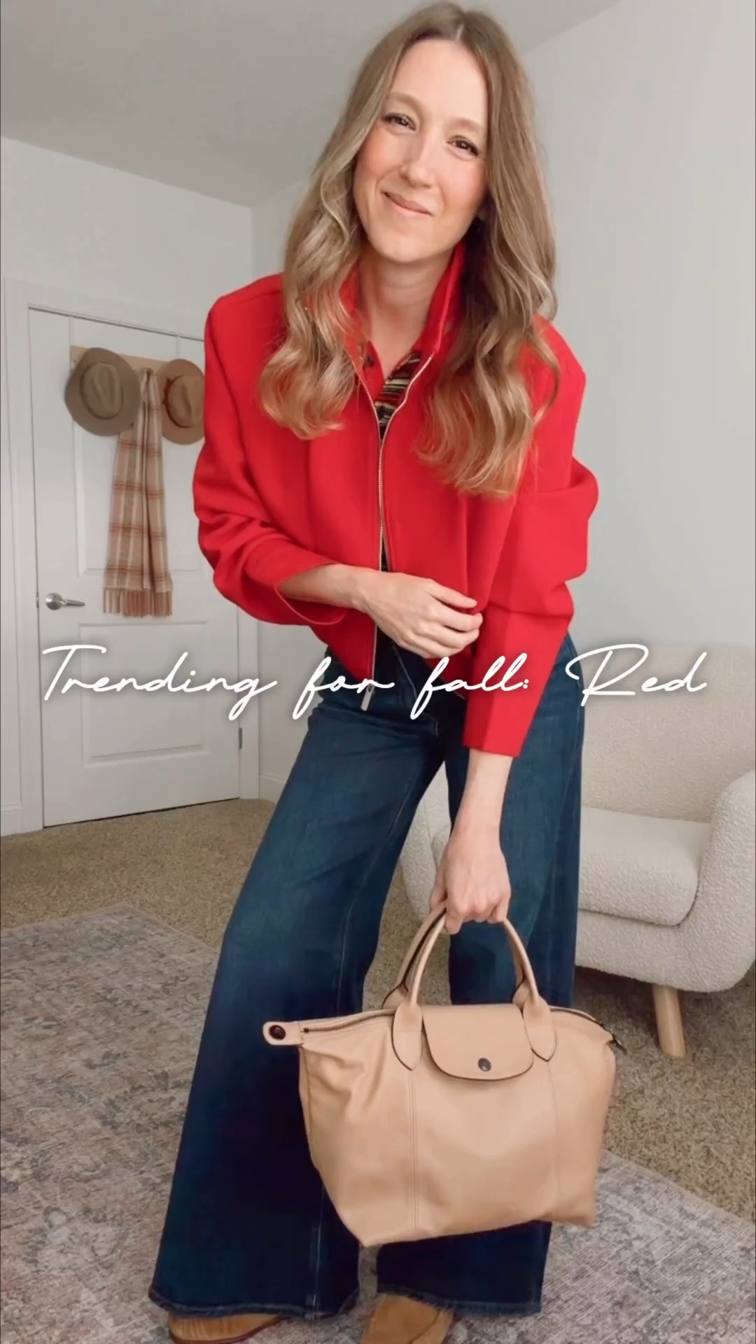 The red top and wide bottoms make a simple fit work well. This mix keeps things easy and comfortable.

#LTKootd