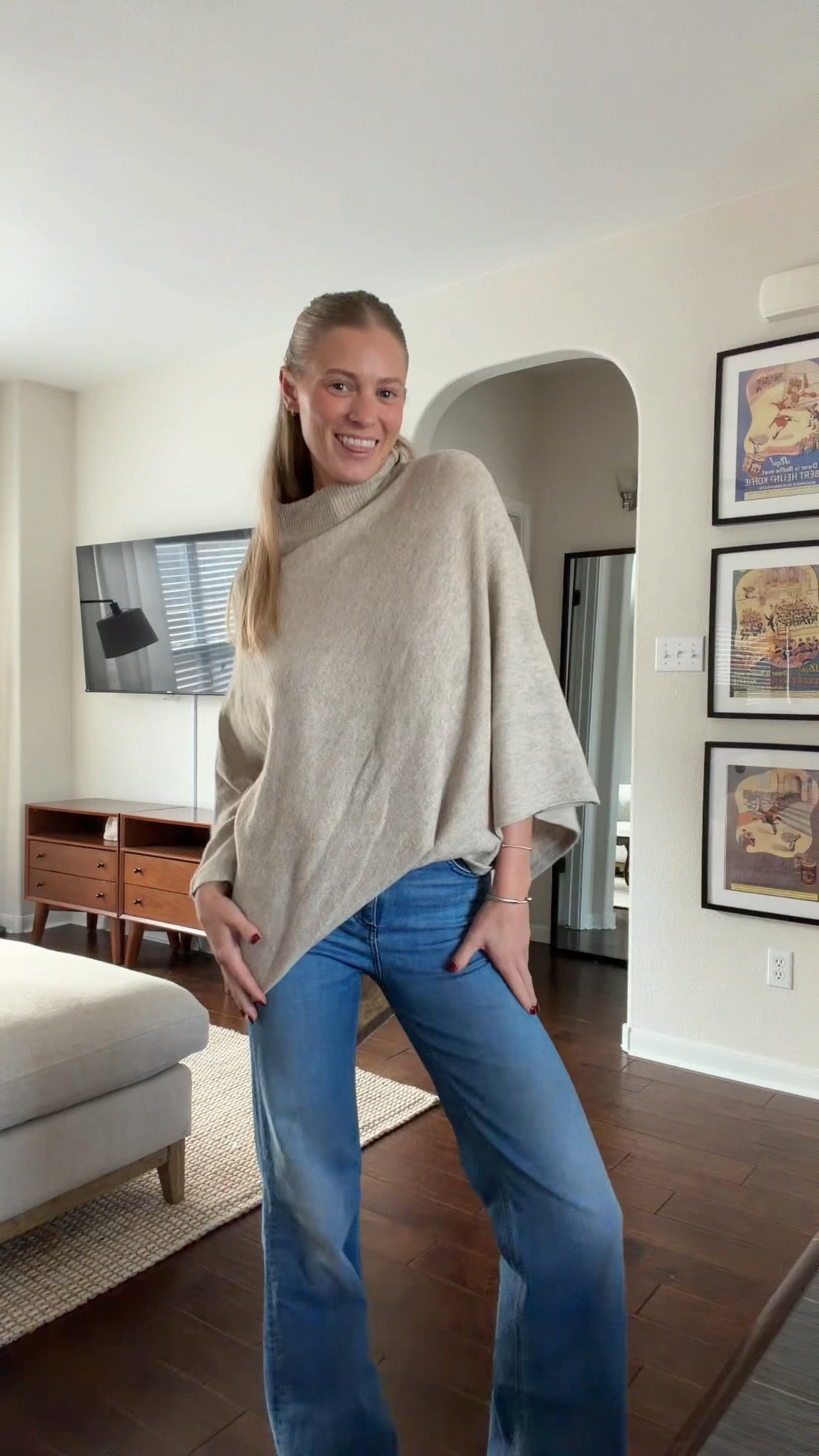 Walmart poncho

#LTKSeasonal #LTKFindsUnder50 #LTKSaleAlert