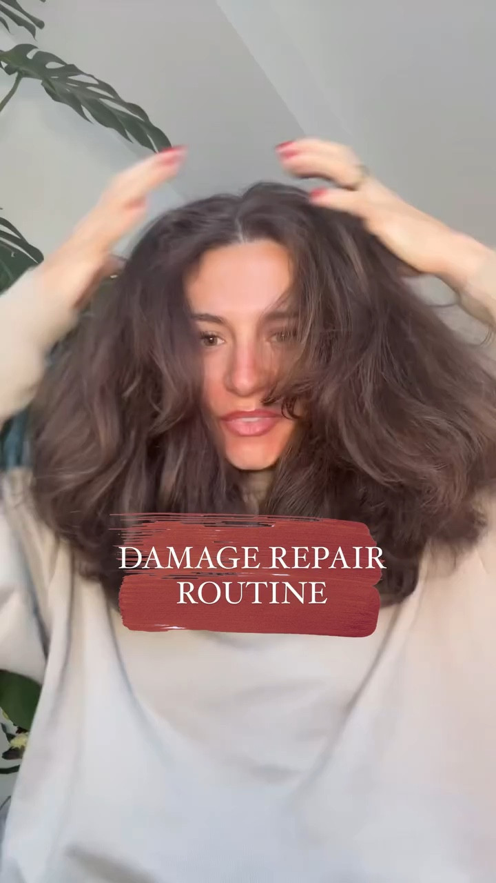 How to take YOUR hair from straight to curly again with minimal damage 🫶🏼✨ if you’re nervous about doing a blowout here and there, this routine will help make sure your hair recovers and your curl pattern stays healthy! 

PRODUCTS USED:
@actandacre scalp detox
@theouai detox shampoo
@curlsmith_official bond curl rehab salve
@crownaffair hair mask
@prose leave in, curl cream, strong hold gel
@djerfavenue breezy styling mist
@sharkbeauty speed style pro flex
@olaplex oil
