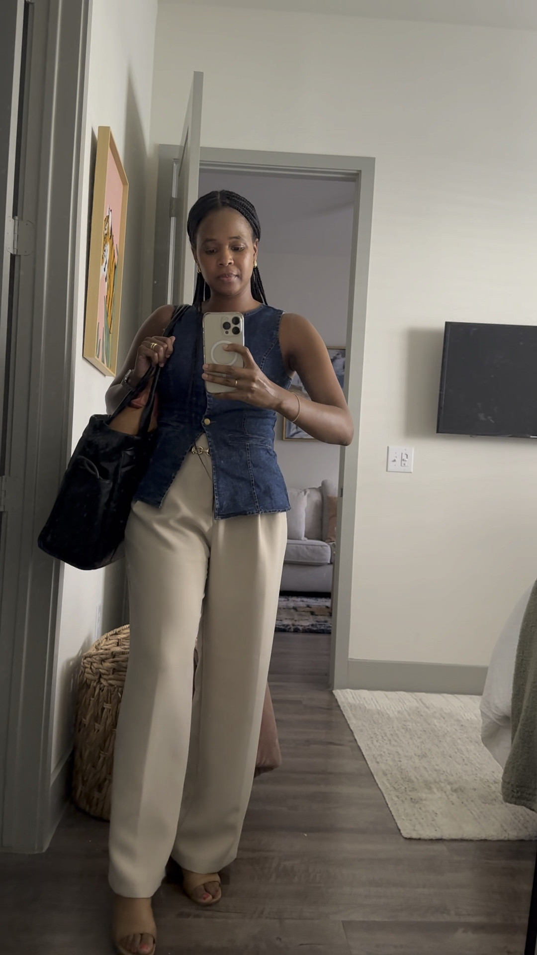 Style File: in-office

Vest: new-found exact style

Trousers: new-found exact style

#LTKWorkwear #LTKVideo #LTKSeasonal