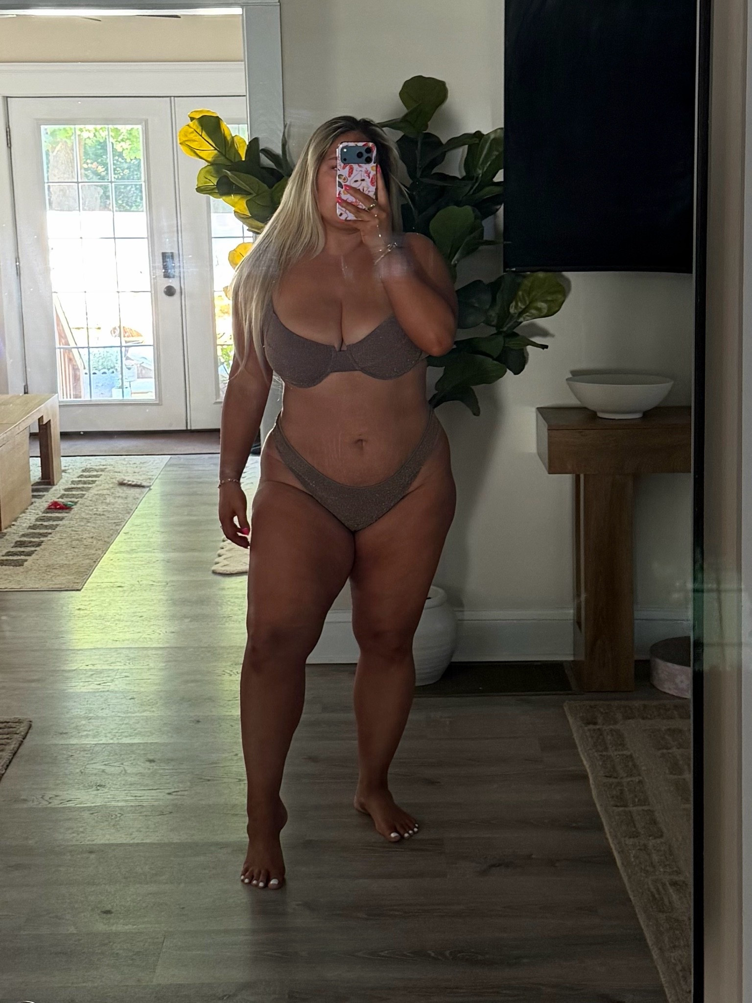 One of my favorite bikinis this year, the fit of it hugs the hips and accentuates the waist so good !!!

Vetchy, Vetchy swim, bikinis, midsize swim, plus-size swim, summer, resort wear.

#LTKMidsize #LTKSwim #LTKootd