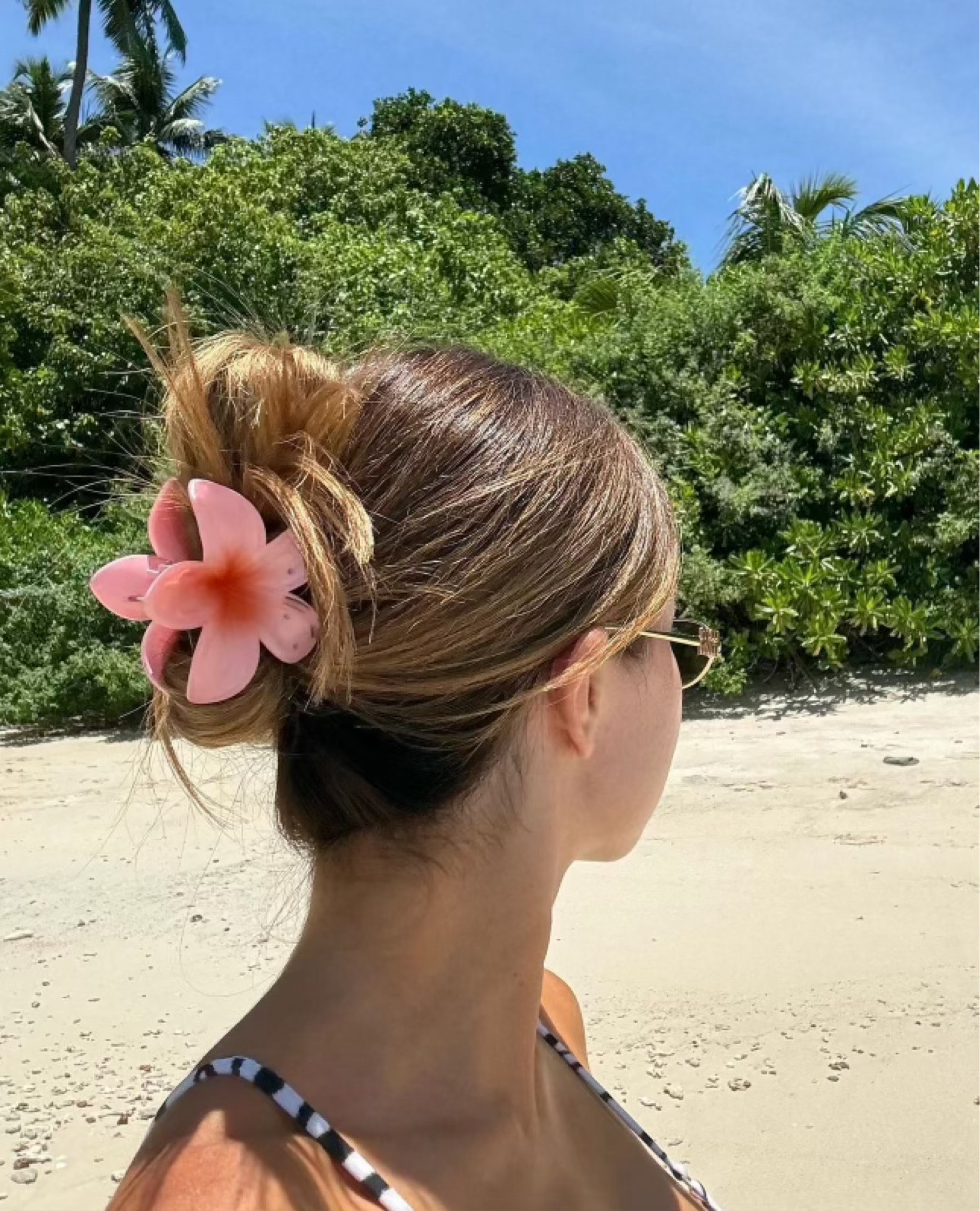the cutest floral hair clip🌺

#LTKFindsUnder50 #LTKFindsUnder100 #LTKBeauty