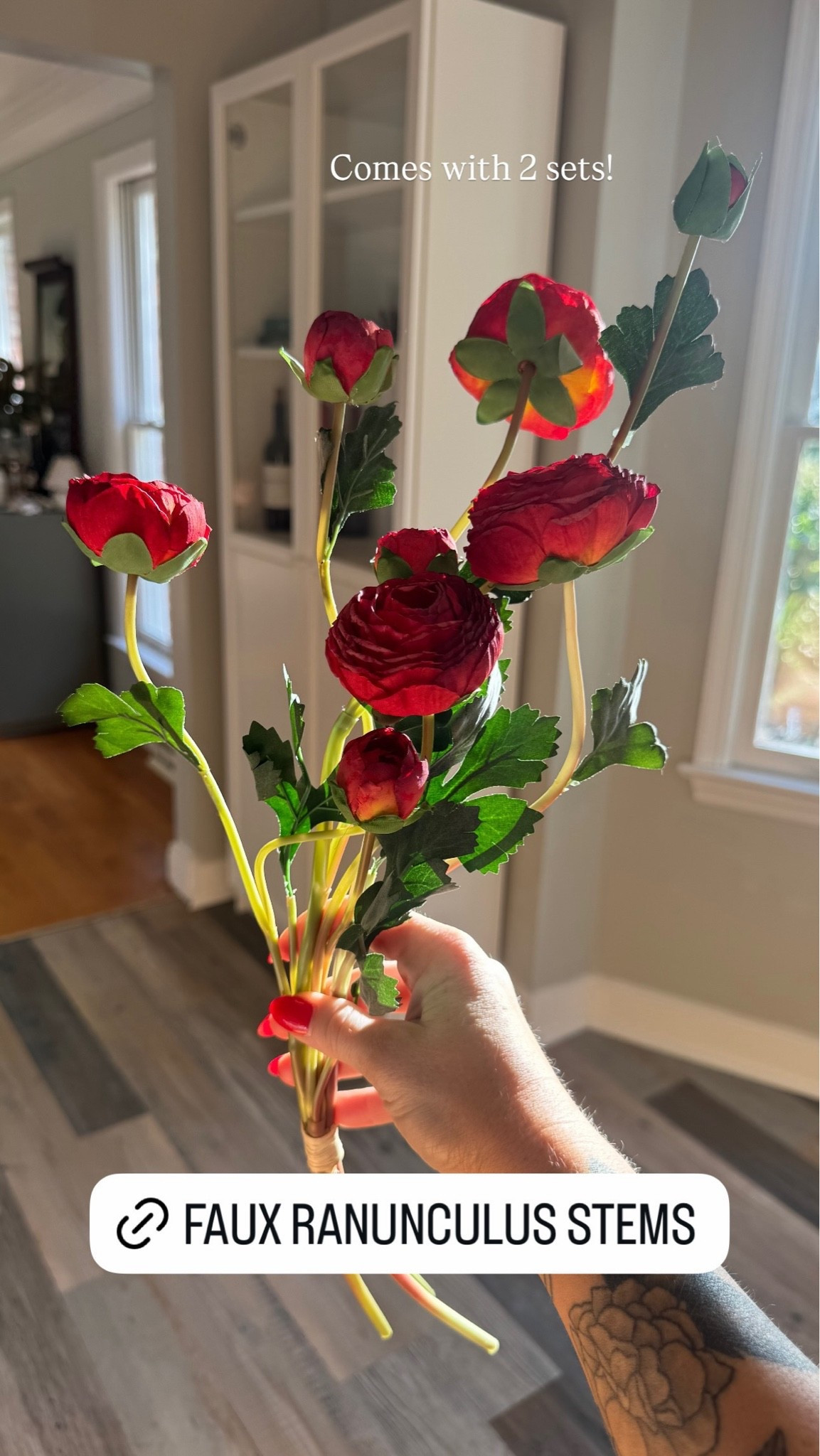 These artificial flowers look so real!! Adding them to the collection✨🌹