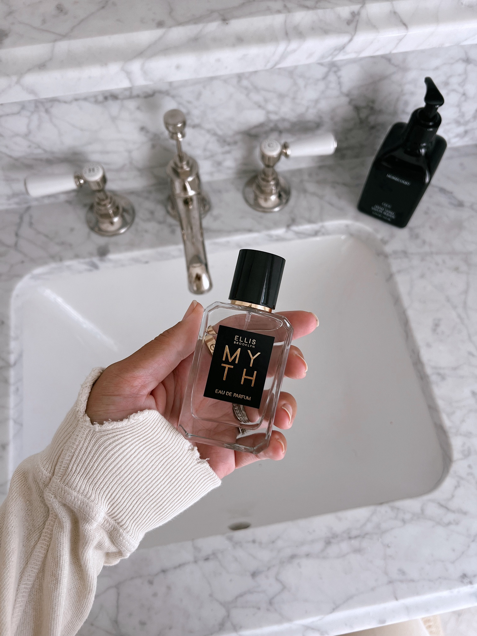 The best non-toxic perfume on the entire planet  