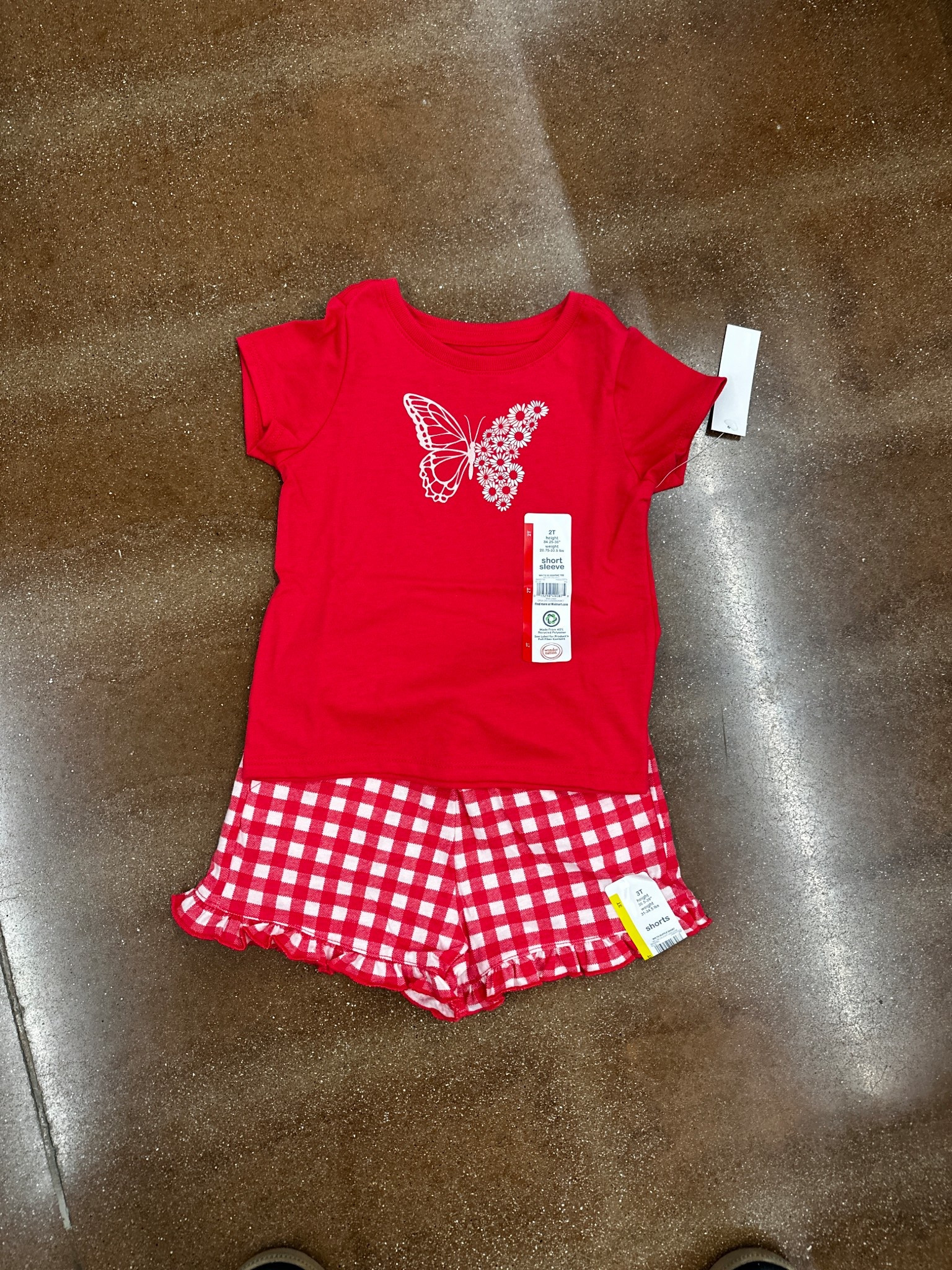 This little set is too cute for spring and summer ☀️ The butterfly tee + gingham shorts combo is lightweight, soft, and perfect for playdates, park days, or daycare. Tap to shop before sizes sell out 🛍️