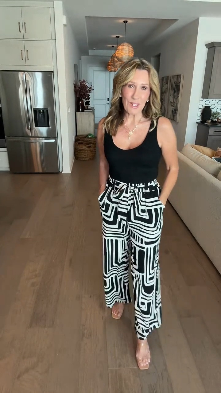 This set is so flattering!  A perfect vacation outfit or outfit for a spring or summer night.  I am in a small 

#LTKOver40 #LTKSeasonal #LTKootd