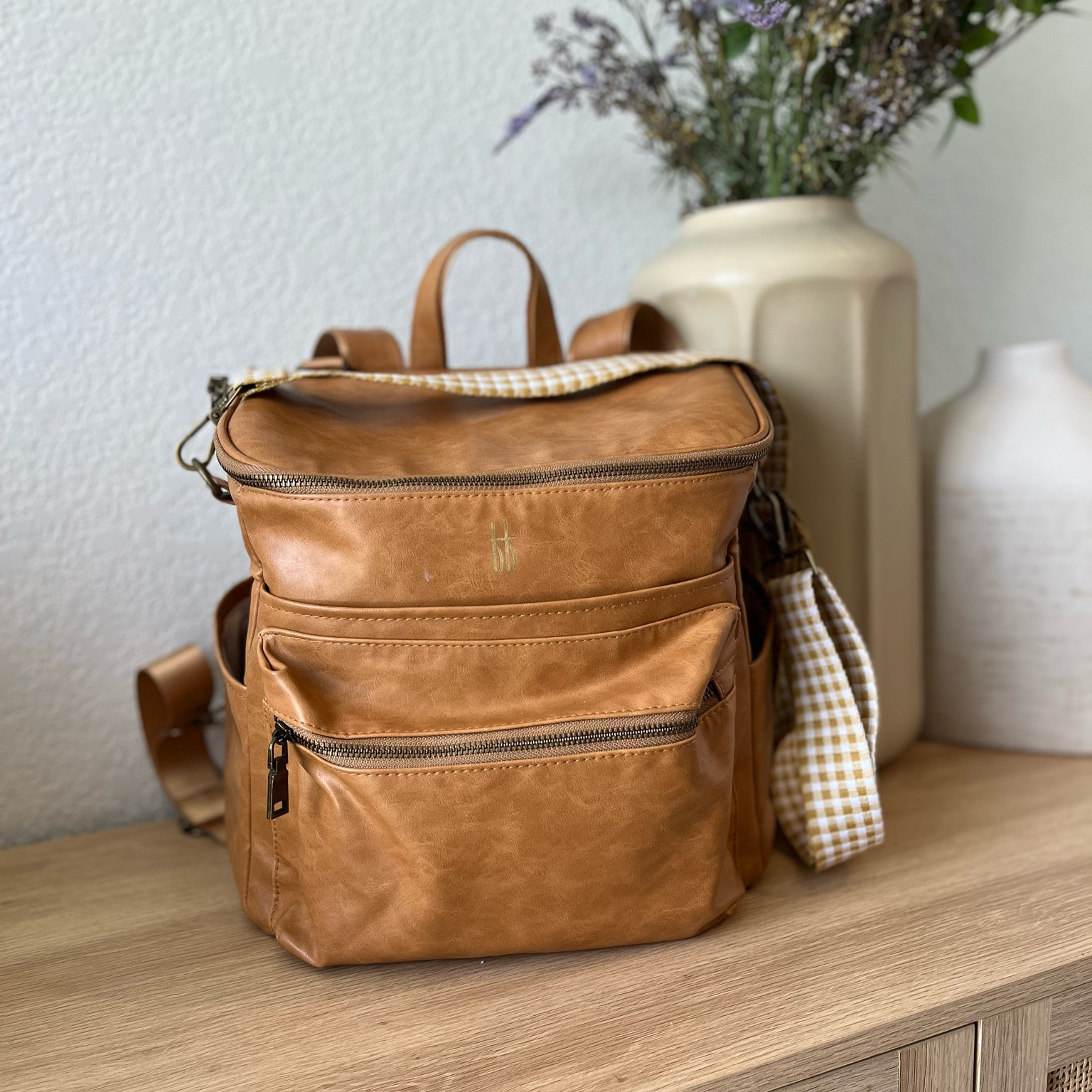 My beige mamas this is the perfect diaper bag, and it’s on sale! 

#LTKItBag #LTKBaby #LTKStyleTip