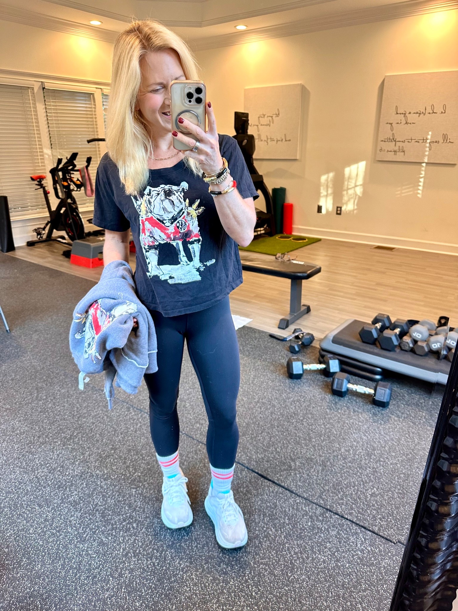 Travel Day comfort & supporting the DAWGS!  My favorite socks ever! 

#LTKPetite #LTKTravel #LTKActive