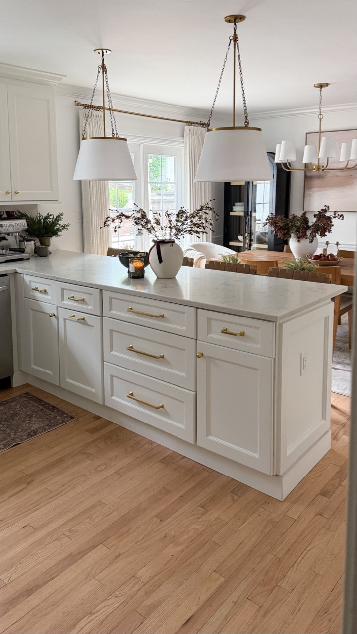 When you fall in love with your kitchen all over again… 🤍

This kitchen renovation was truly a labor of love — so much thought, patience, and intention poured into every detail but so worth it at the end. 😍 If you’ve been dreaming of updating your space, let this be your sign.



kitchen renovation | kitchen remodel | before and after kitchen | modern organic kitchen | neutral kitchen design | timeless kitchen | kitchen inspiration | home renovation journey | elevated kitchen design