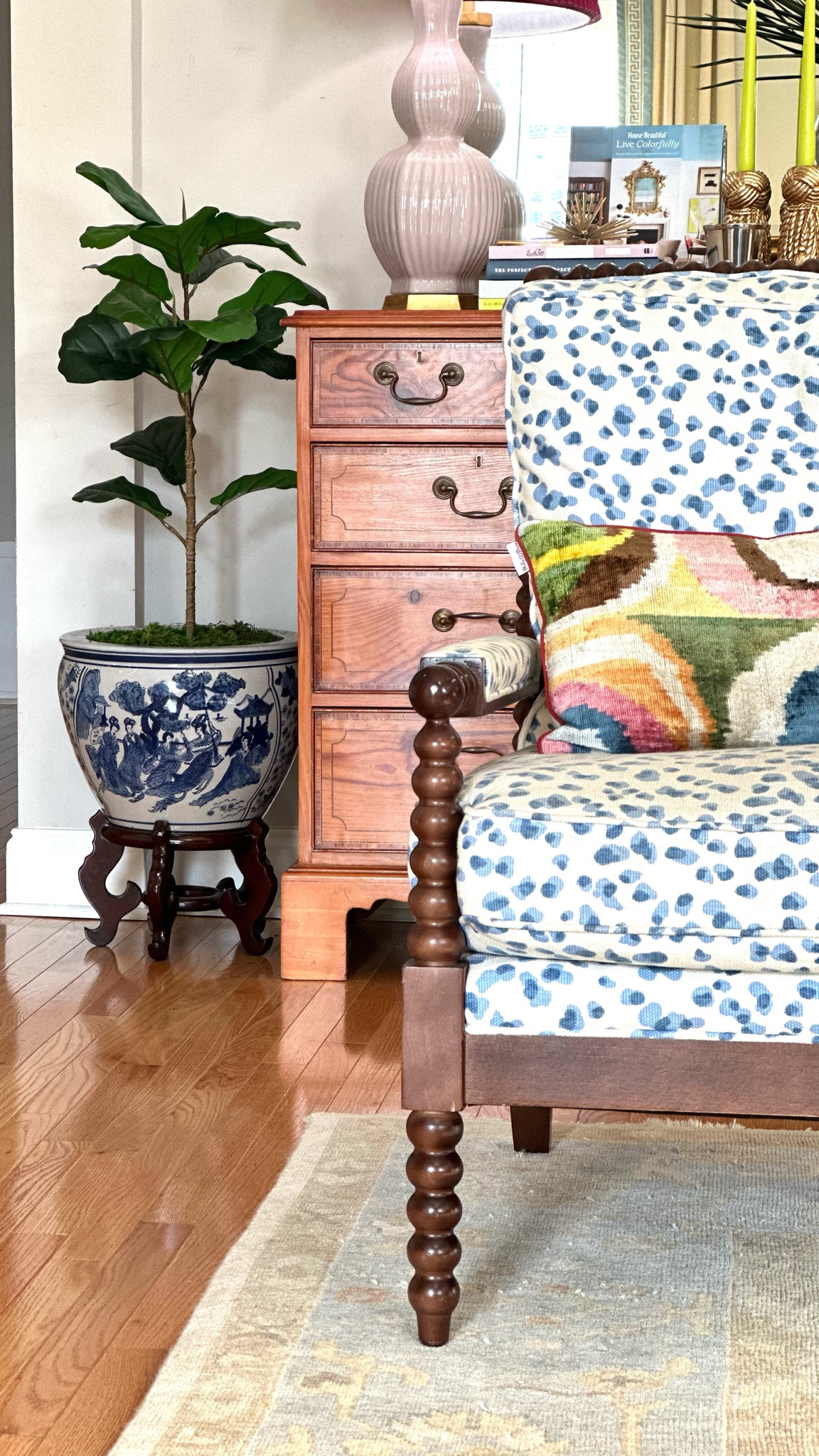 Collected home decor is my favorite type of decor #ballarddesigns #myballardstyle #chinoiserieplanter 

#LTKhome