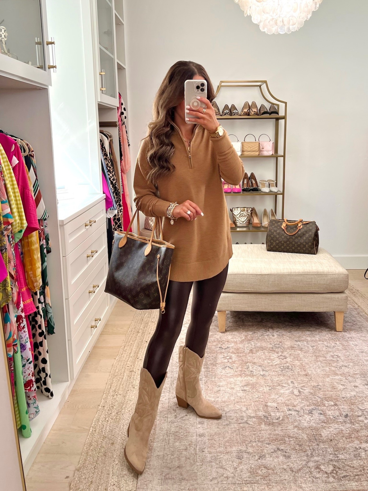 Sized up to a M in top 