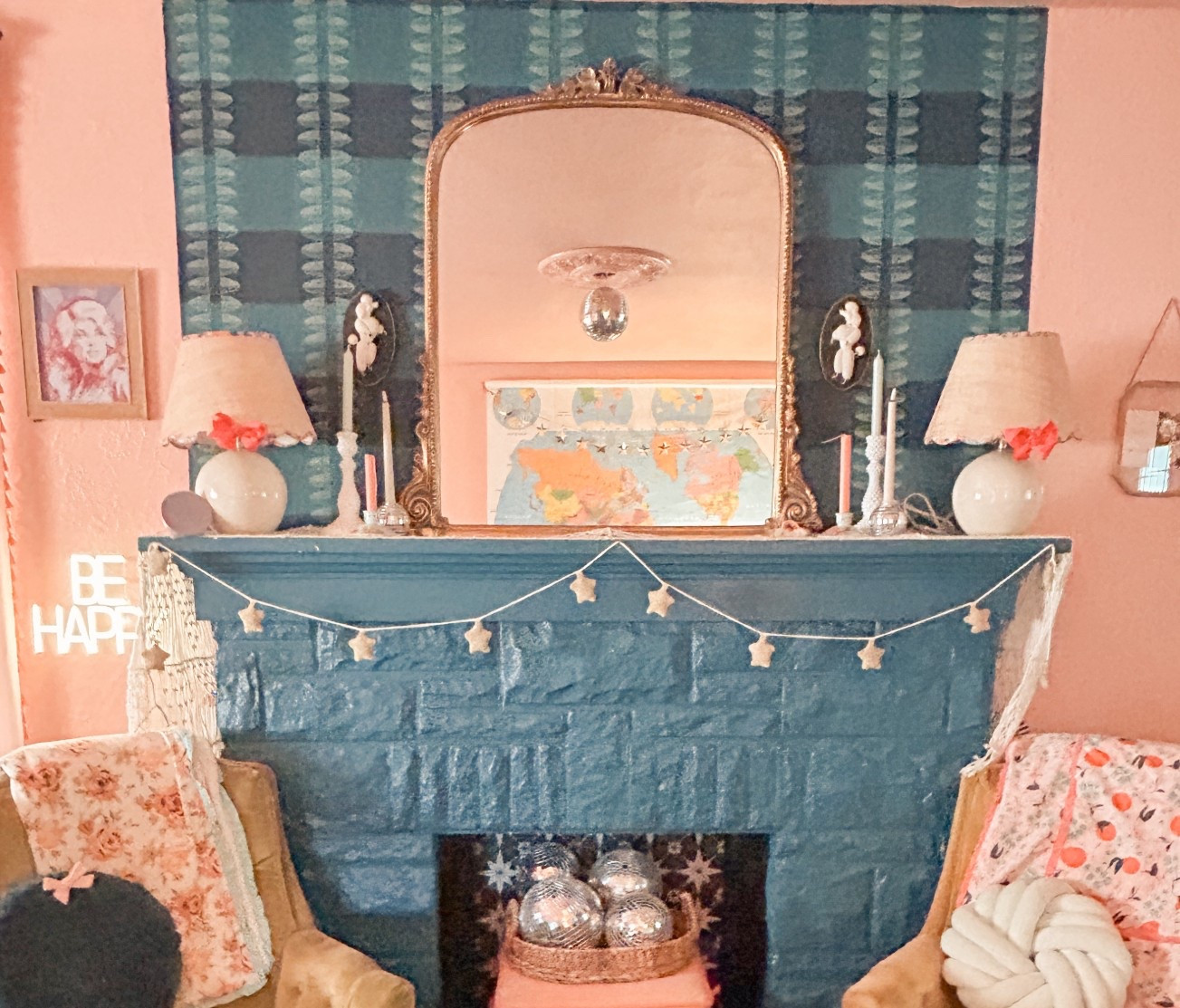 Loving a mantle moment before it turns into a holiday party! 

#LTKHome