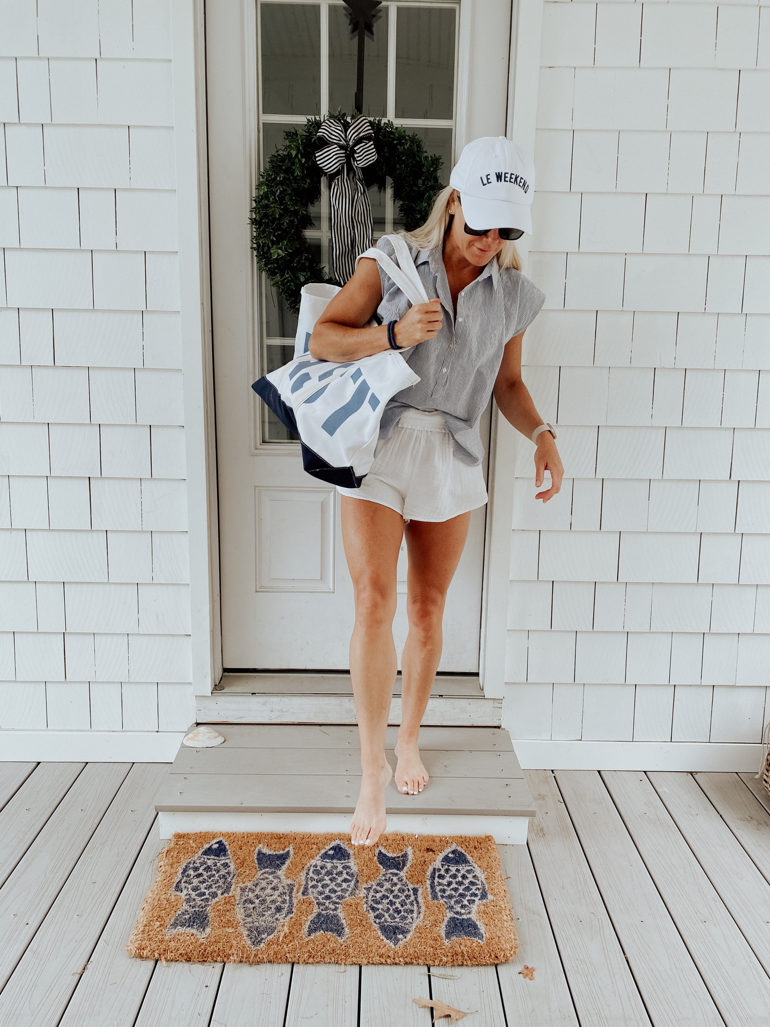 Casual summer look
Marea top
Aerie gauze shorts only $20!
Marea baseball hat
Anthropologie tote