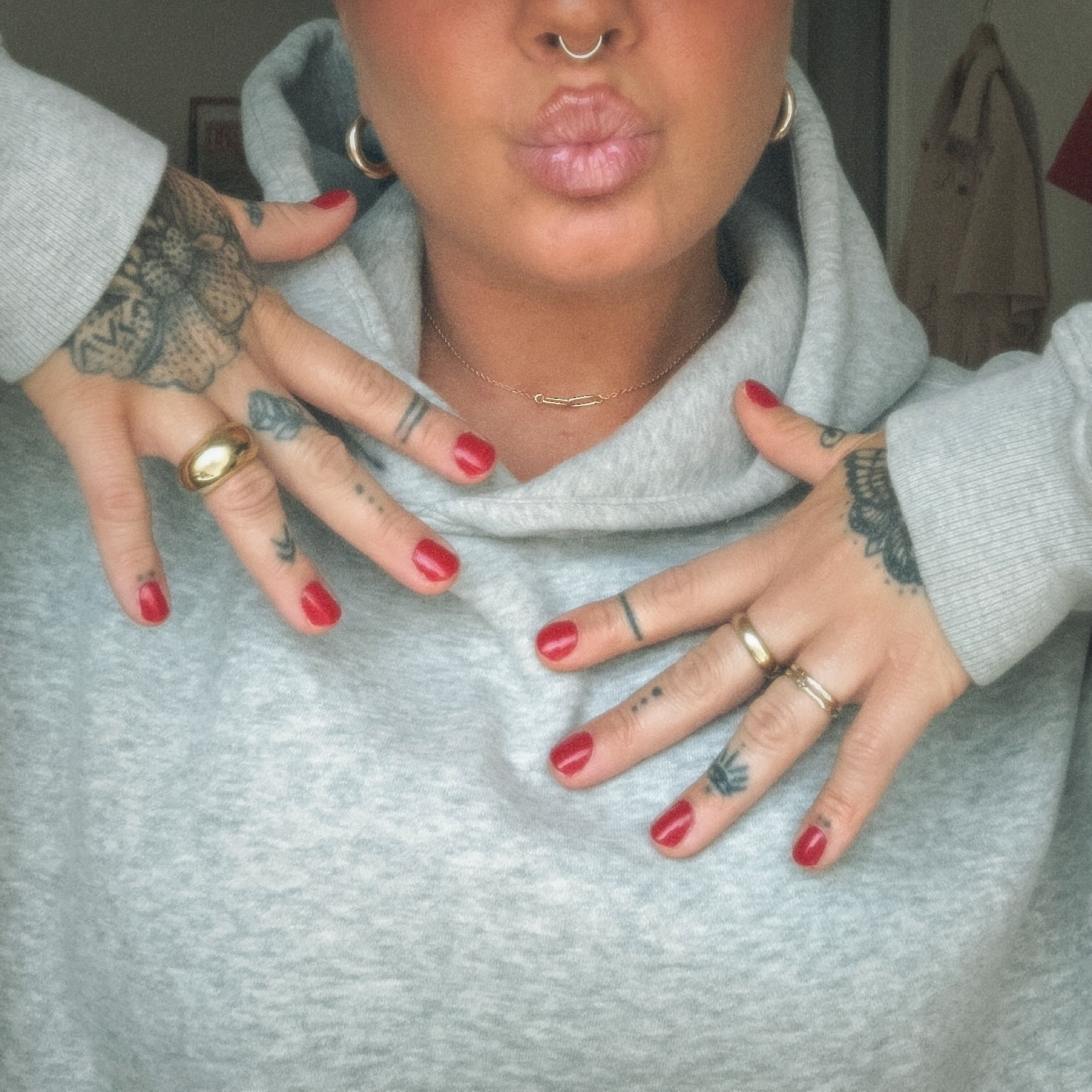 everything is linked below! wearing a large in the popover hoodie and my TTS 29L in the jeans! 

#LTKStyleTip #LTKFindsUnder100 #LTKFindsUnder50