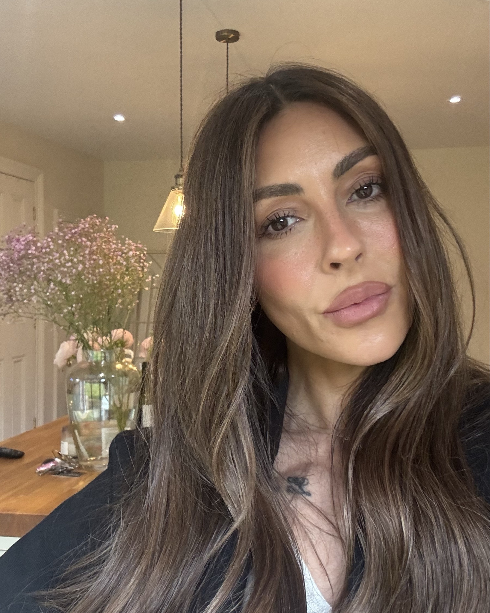 Spring make up 🌸🫶🏼
-makeupbymario
-Victoria beckham
-Haus labs
-Dior
