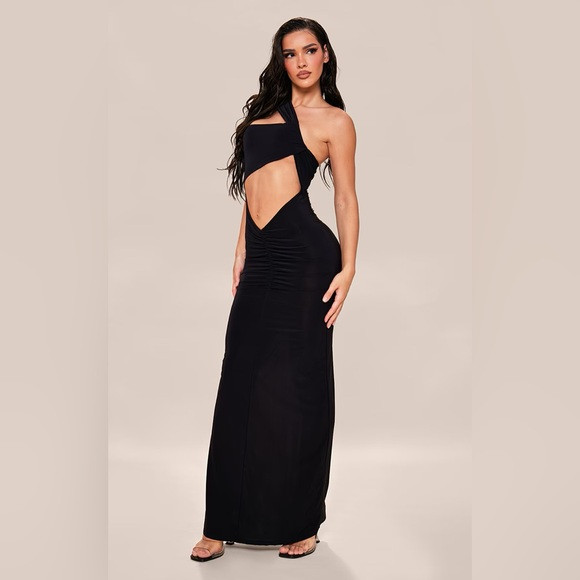 🆕 Pretty Little Thing Cut Out Maxi Dress | Poshmark