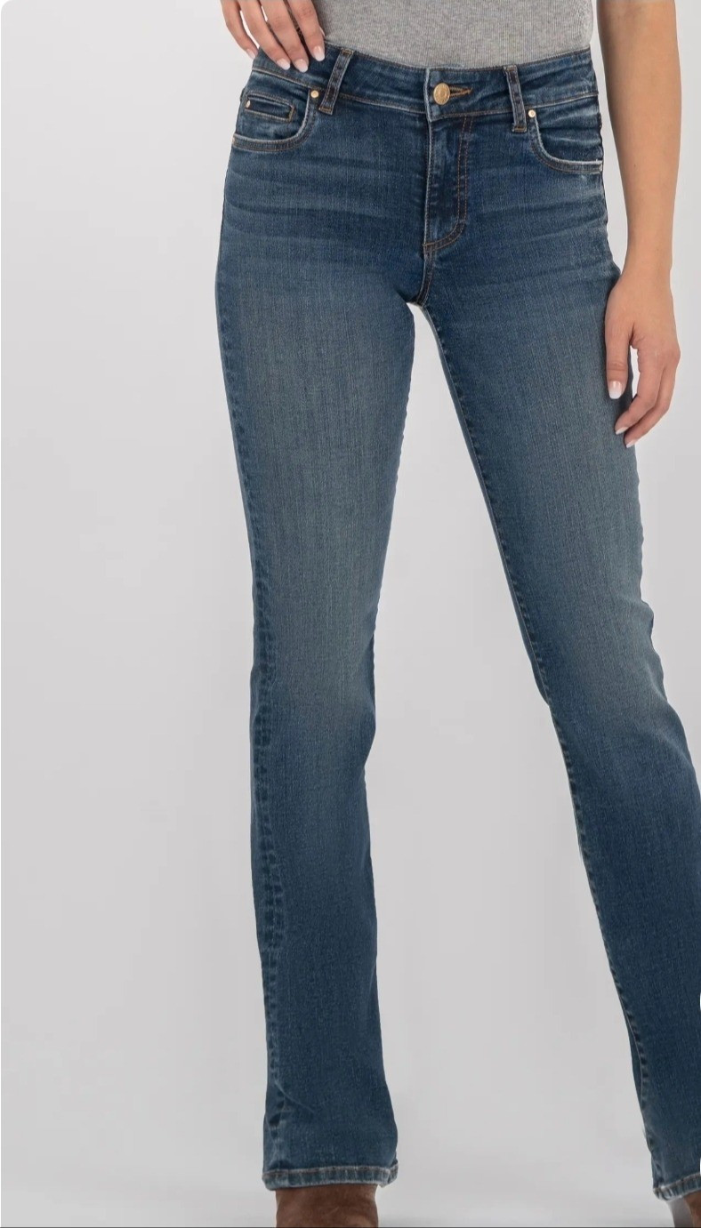 Nordstrom petite bootcut jeans

#LTKPetite