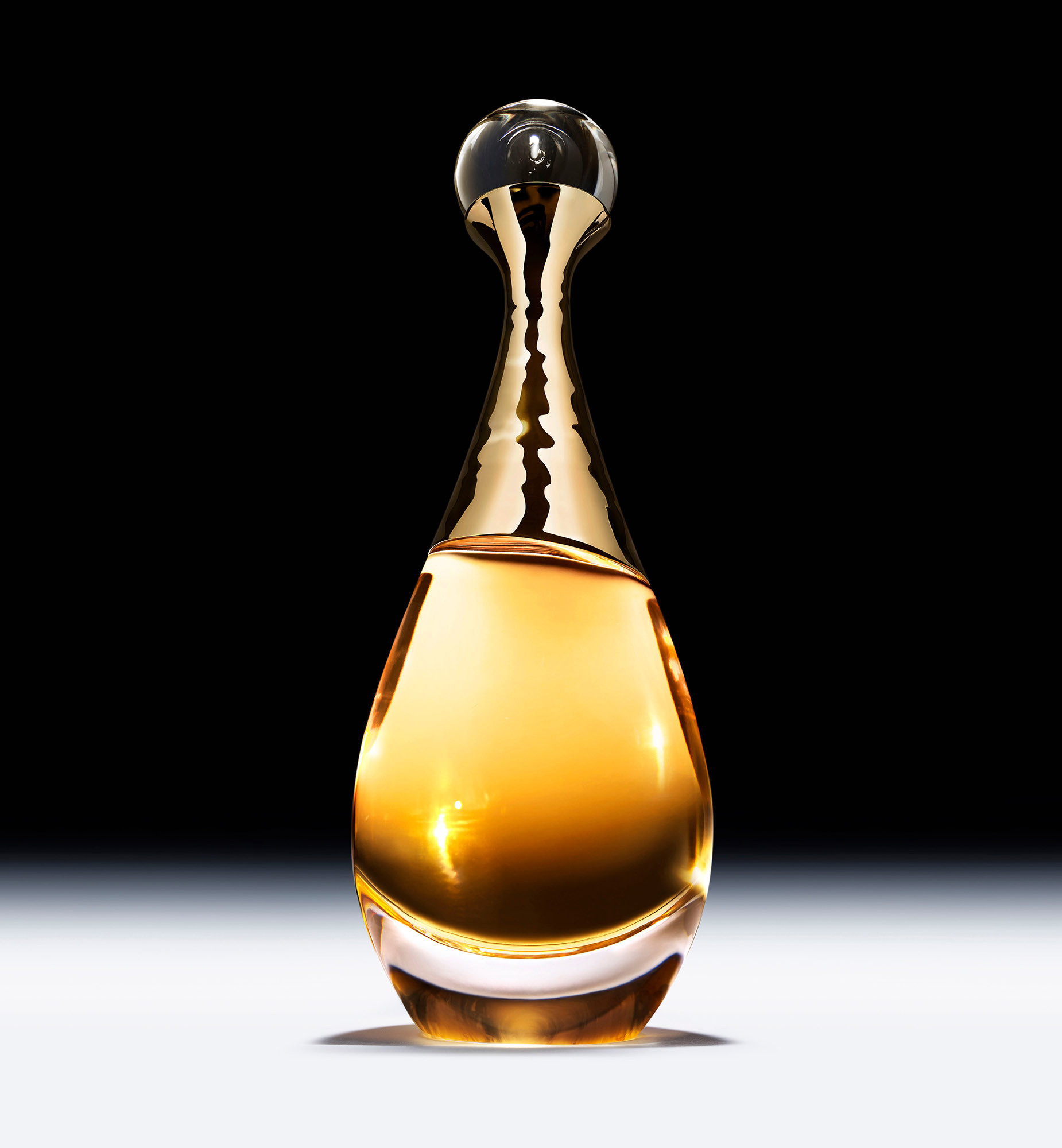 Queen Size L'Or de J'adore-Perfume Essence - Solar and Floral Notes | Dior Beauty (US)