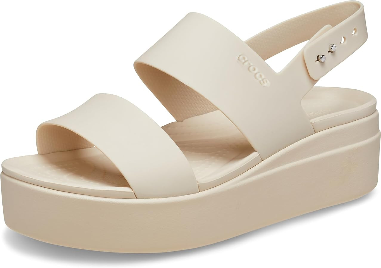 Crocs Women’s Brooklyn Low Wedges, Platform Sandals | Amazon (US)