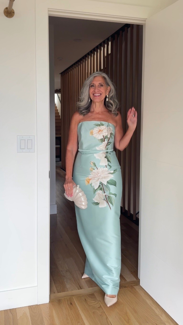 🌿 Mother of the Bride and Wedding Guest Dresses

This sage strapless column gown with a cascading floral appliqué and belted waist creates a long, lean silhouette that defines the waist beautifully while the floor-length skirt elongates the frame.

Save this for your next invitation. Share it with a friend who’s shopping. 💌

Claudia | 5’4½” | 133 | medium or 6

Wedding Guest Dress | Fashion over 50 | Mother of the Bride | Mother of the Groom | Black Tie | Formal Gown | Summer Wedding | Dresses to Hide Belly | Special Occasion

#LTKSeasonal #LTKOver40 #LTKWedding