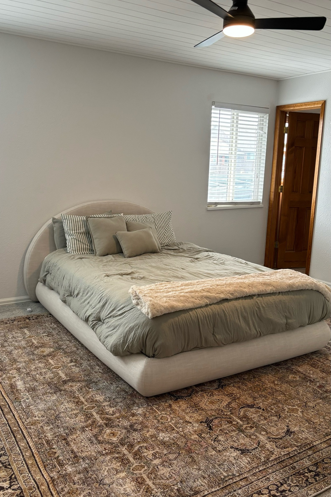 primary bedroom rug :)