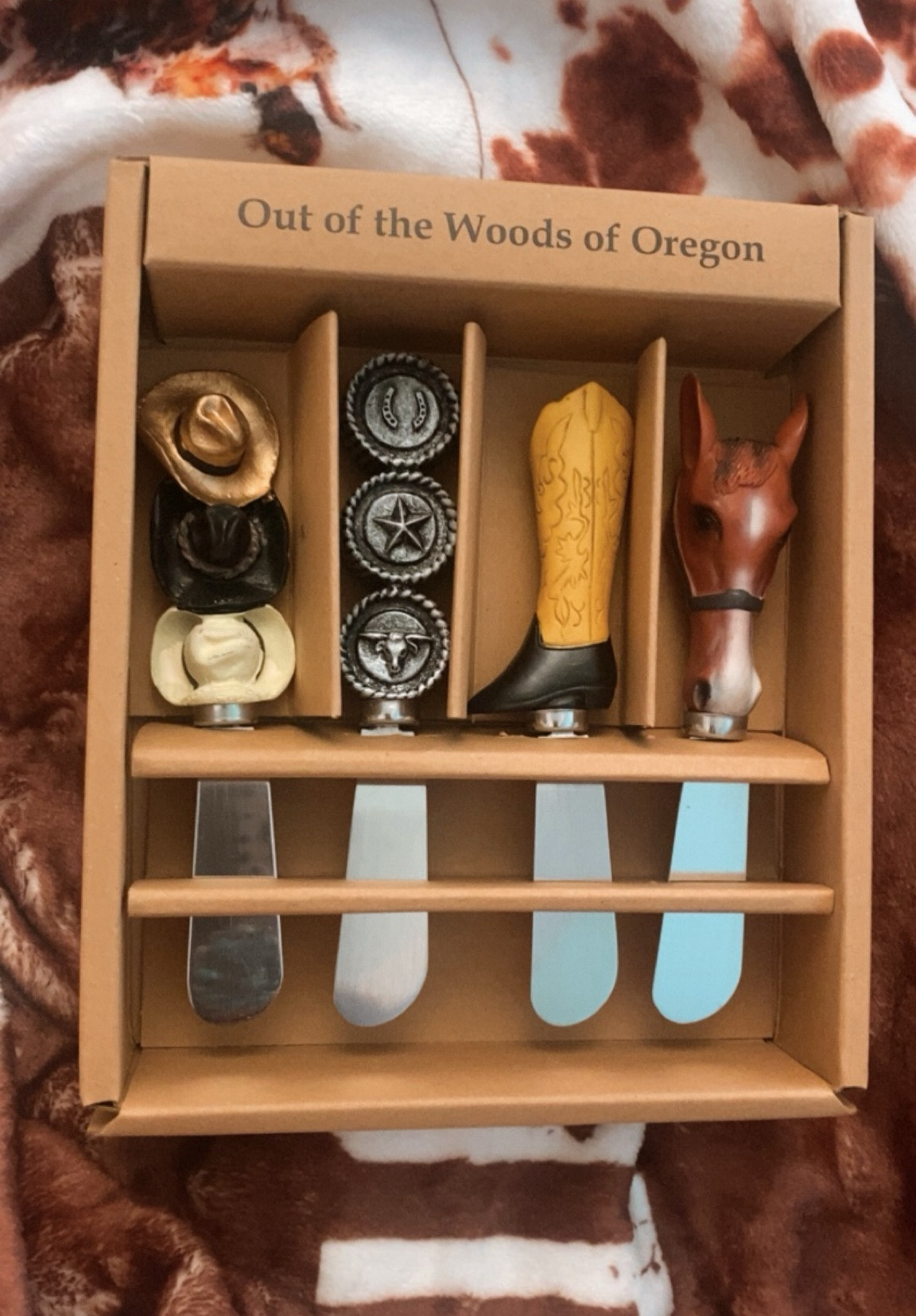 If these aren't the CUTEST wester spreaders then I don't know what is! 

#LTKHome