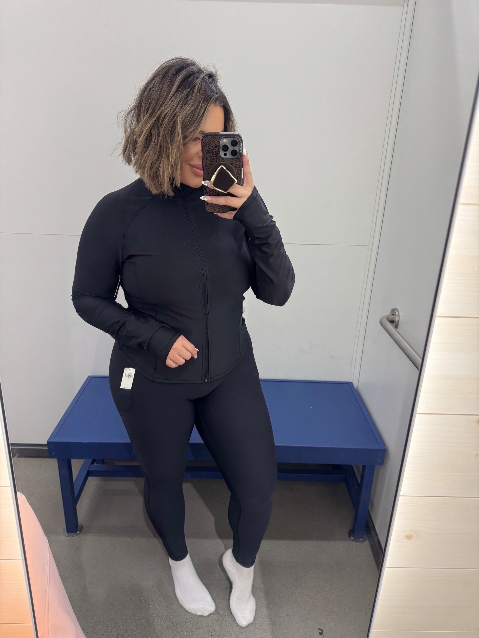 Can never have too many black workout clothes 🖤 

These leggings run a little snug if between sizes maybe size up in them: 
I’m wearing leggings in a L & top in L 

#activewear #oldnavy #set 

Follow my LTK @shaynaslife on the @shop.LTK app to view this post and get my exclusive app-only content!

#liketkit 
@shop.ltk
https://liketk.it/5KACB

#LTKSaleAlert #LTKfitnessgoals #LTKMidsize