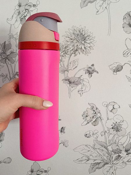 Obsessed with these water bottles and especially this color combo 

#LTKGiftGuide #LTKhome #LTKfitness
