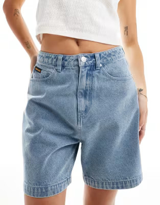 Santa Cruz boyfriend fit denim shorts in blue vintage wash | ASOS (Global)