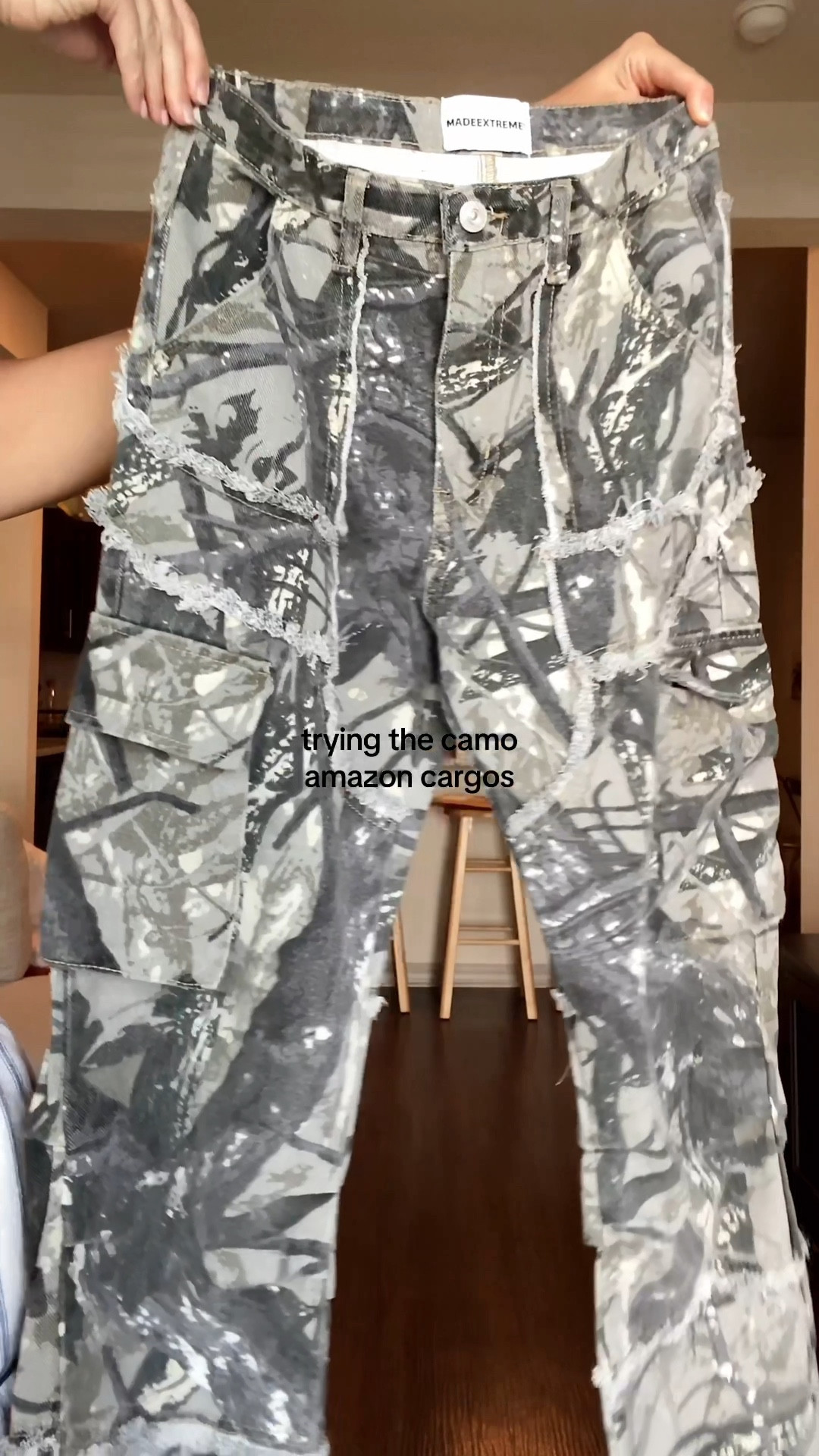 KGYA Unisex Camo Cargo Pants, Multi Pockets Raw Edge Oversized Straight  Zipper Wide Legs Streetwear for Women Hip Hop Style (Camo Desert,28Wx30L)  at  Men's Clothing store