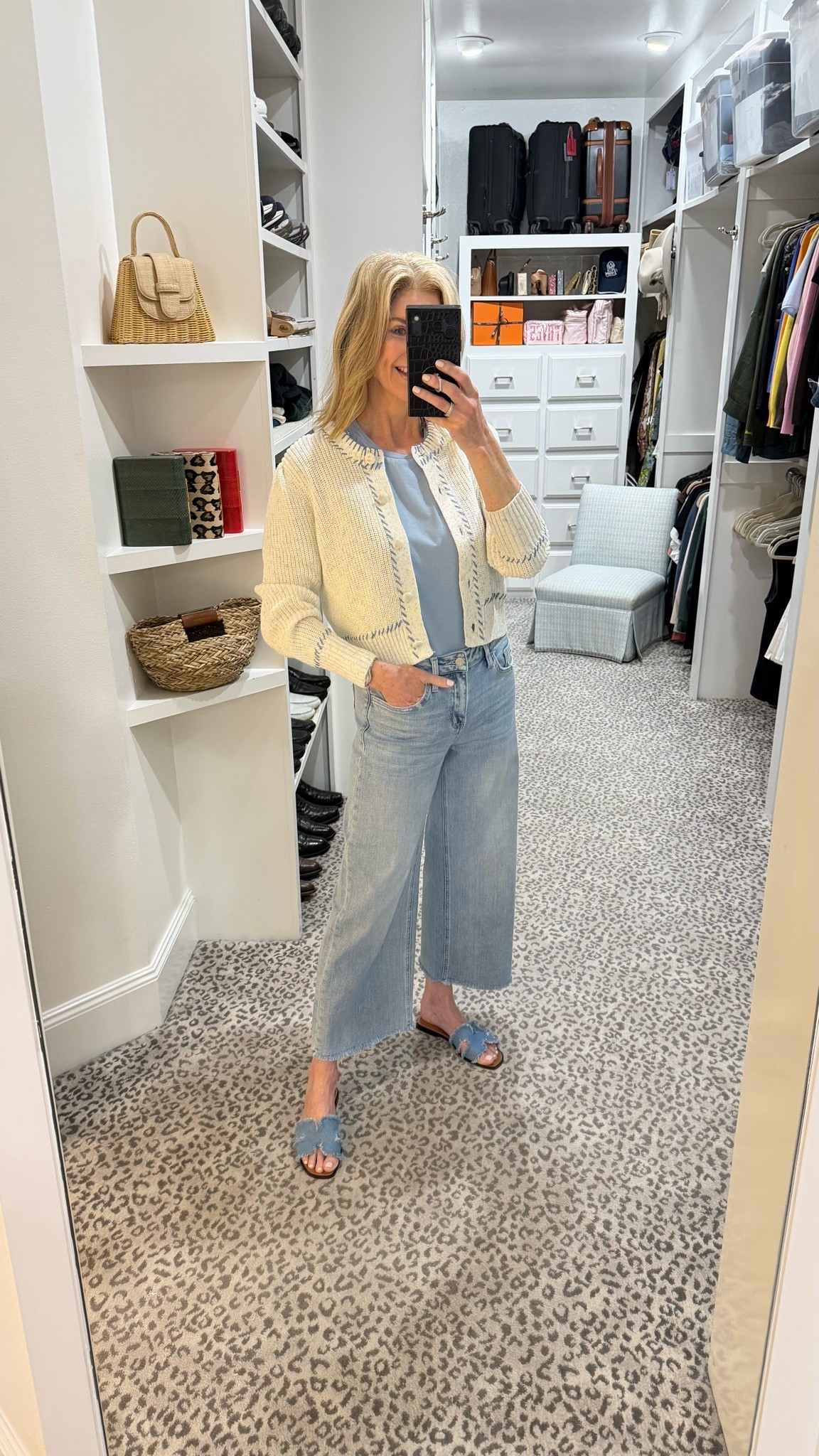 Perfect look for everyday and going to the movies. Size S

#LTKootd #LTKSeasonal #LTKOver40