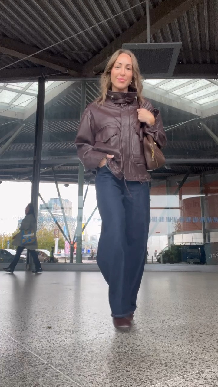 Jacket and jeans 

#LTKstyletip #LTKautumn #LTKjeans