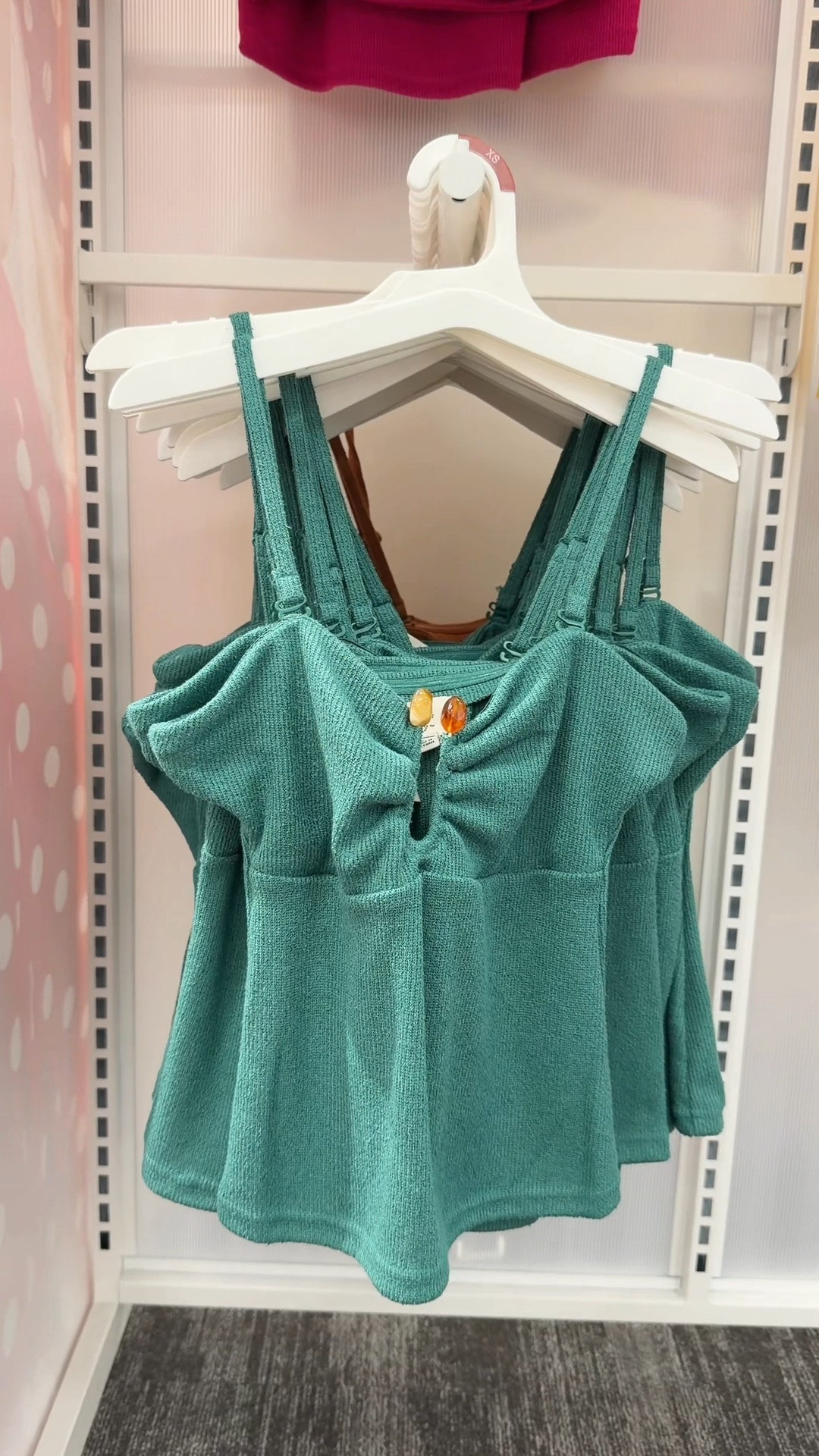 This cute summer top comes in two different colors

#LTKgrwm #LTKSeasonal #LTKootd