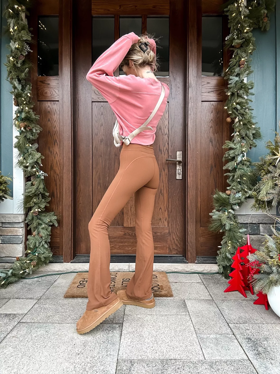 Lulu Lemon Define Jacket Flare Leggings Yoga Pants Ugg Mini Outfit   Gymwear outfits, Stylish winter outfits, Cute outfits with leggings