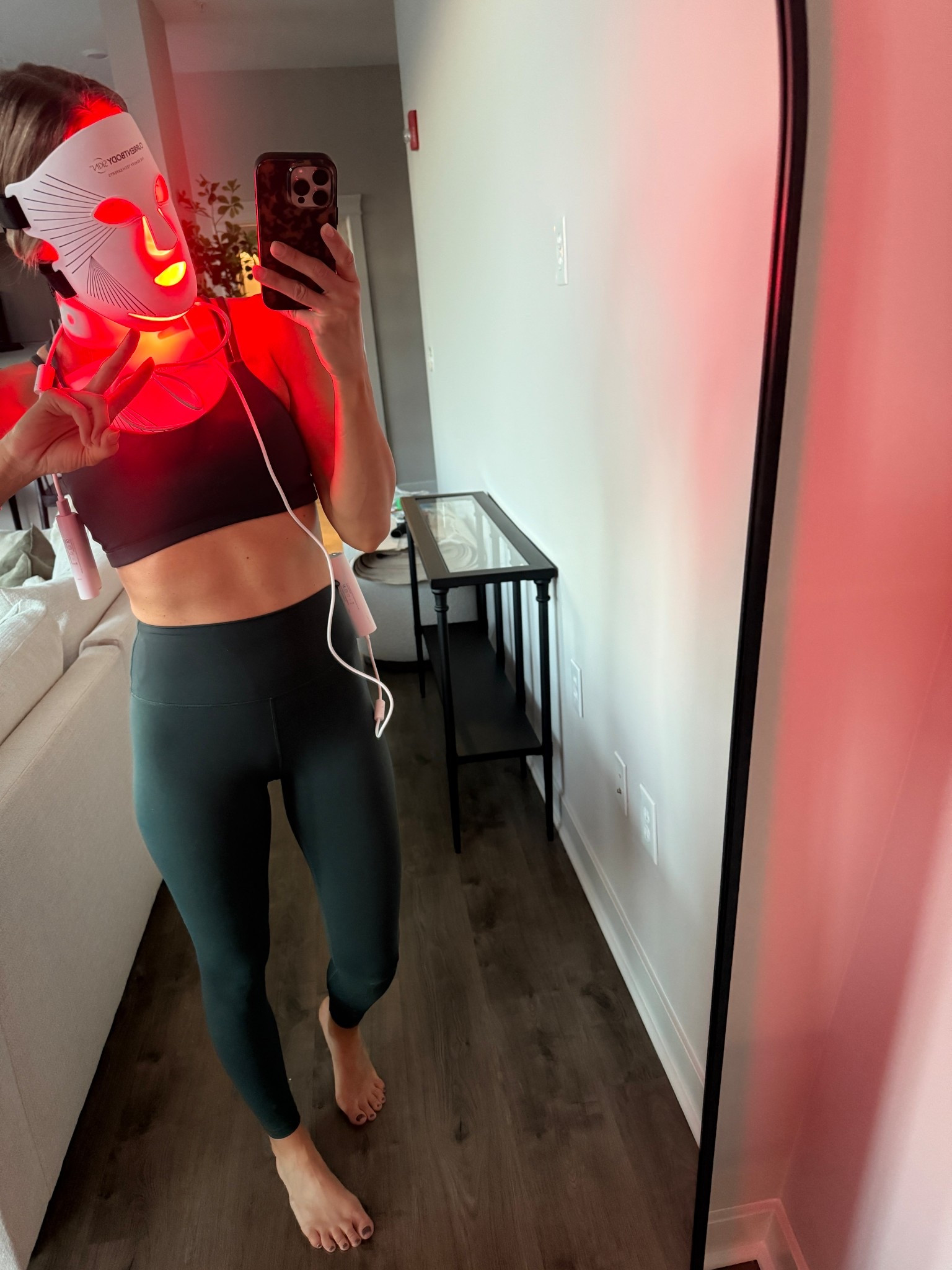 Wearing XS leggings, medium sports bra, (mask codes: LINDSEY10)

#LTKActive #LTKOver40 #LTKBeauty